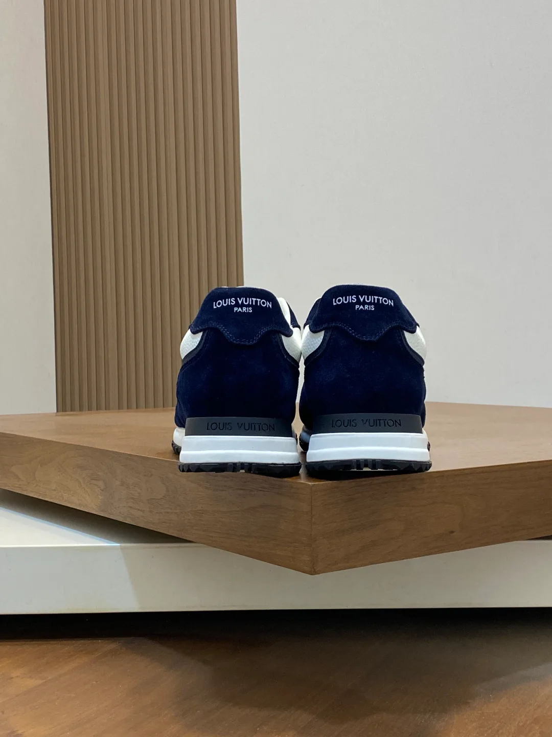 Кроссовки Мужские Louis Vuitton 860717