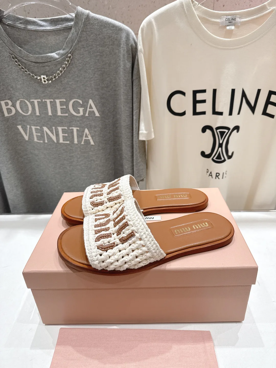 Шлепанцы Женские Miu Miu 3603730