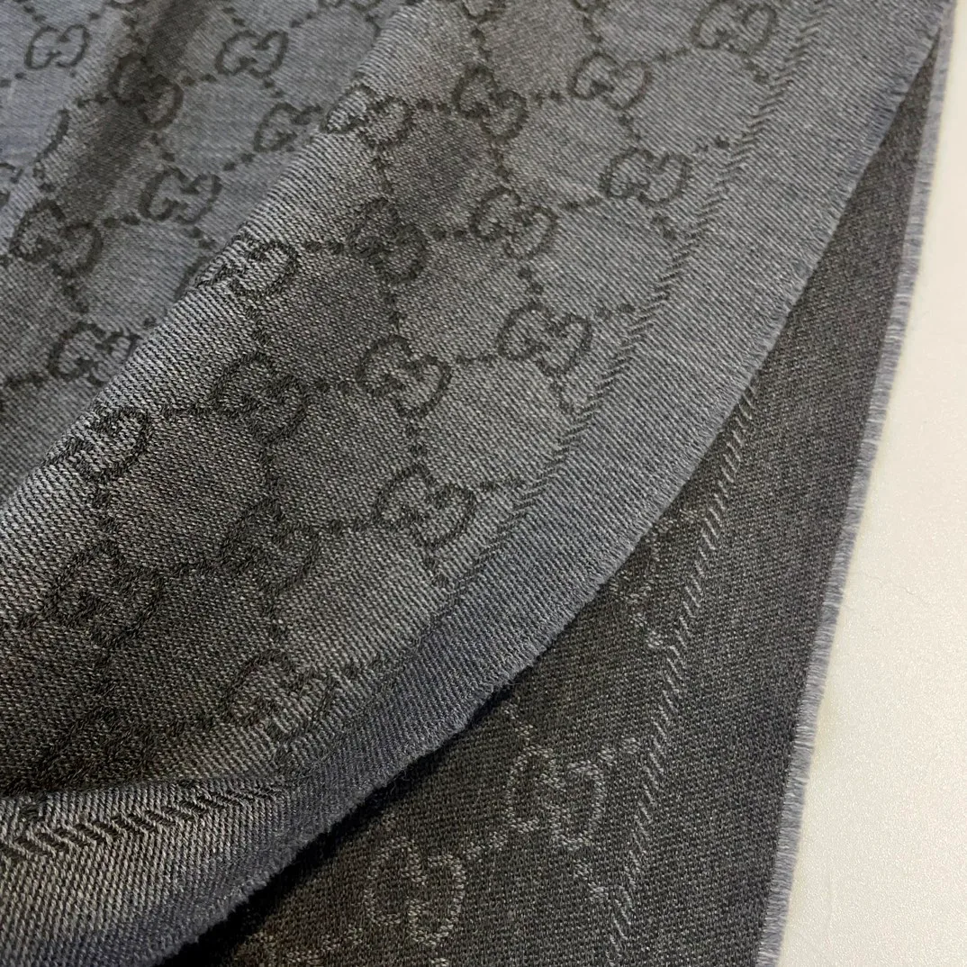 Шарфы Gucci 747430