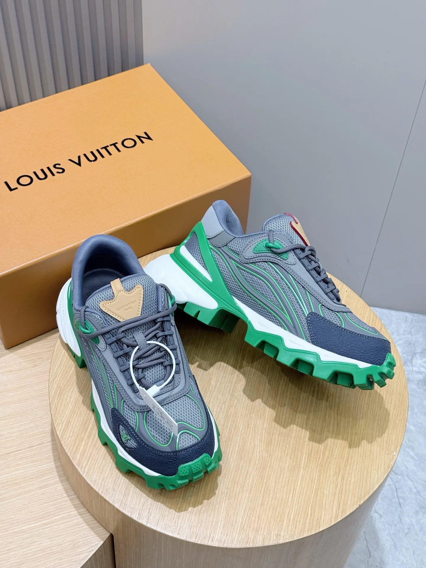 Кроссовки Мужские Louis Vuitton 11868031