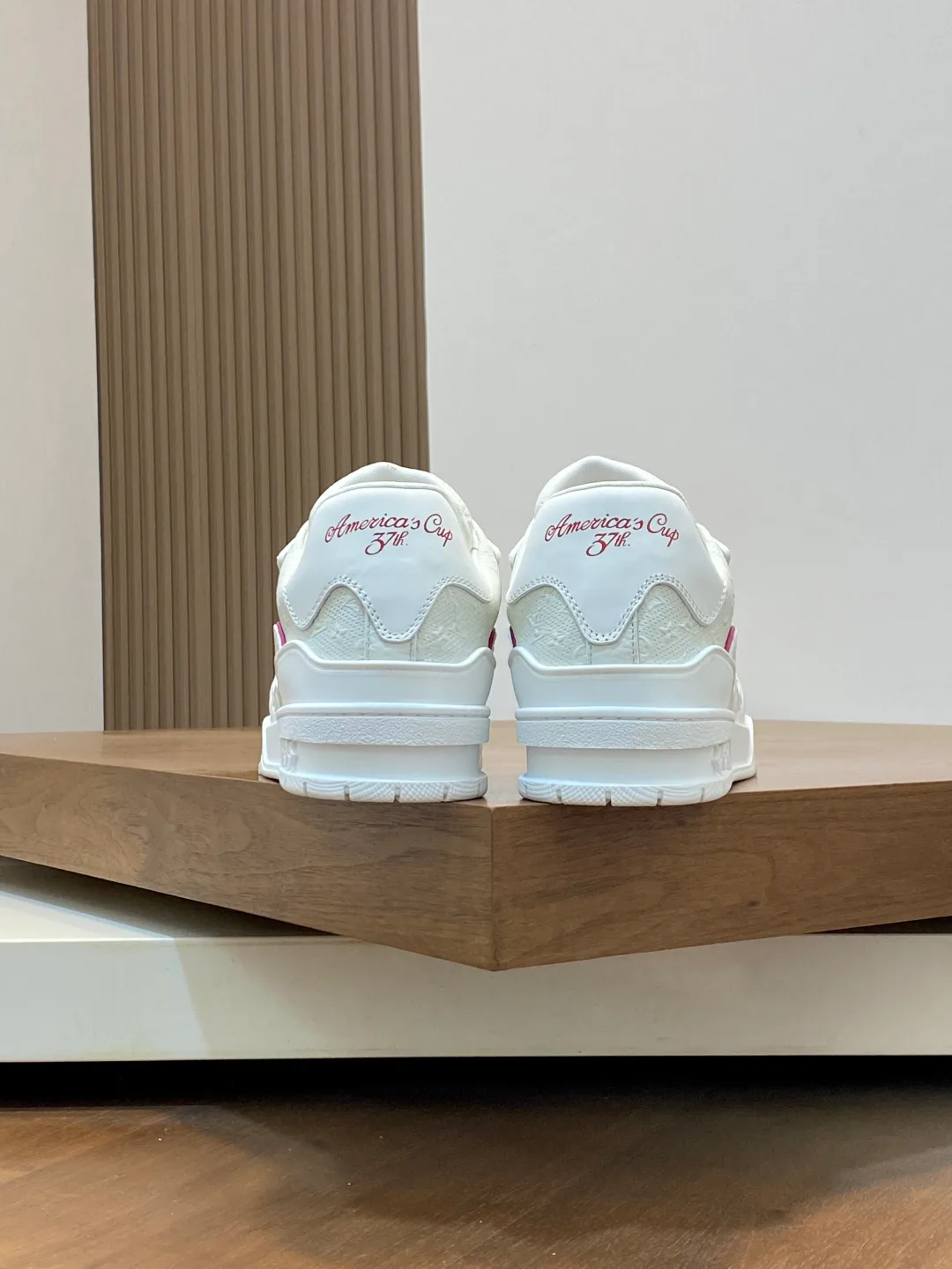 Кроссовки Мужские Louis Vuitton 105605