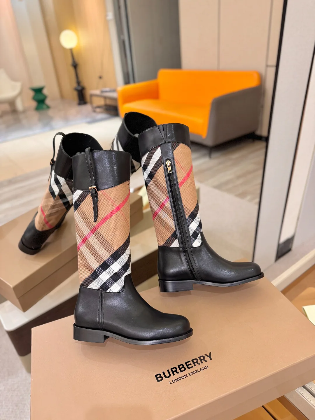 Сапоги Женские Burberry 19807797