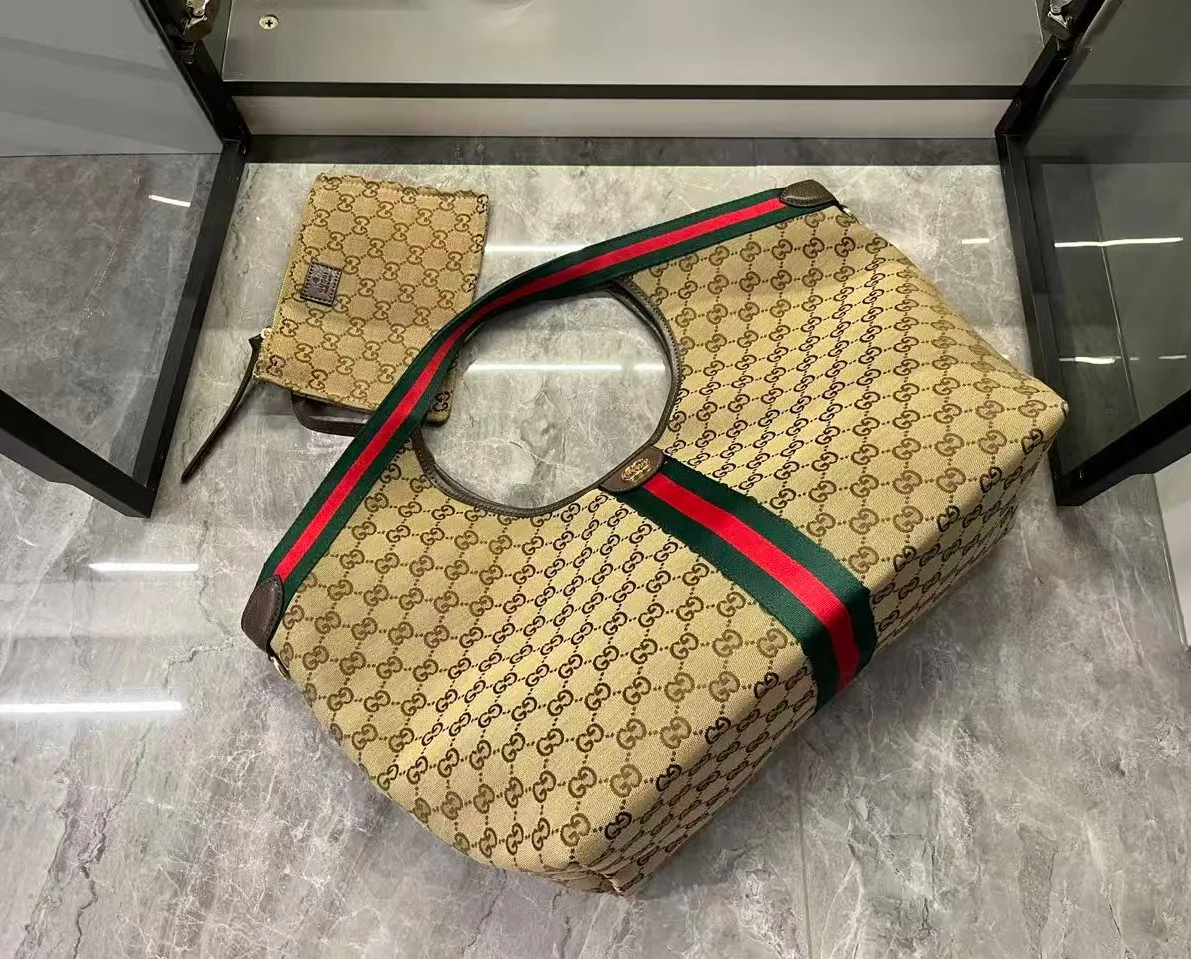 Классические Сумки Женские Gucci 1270570