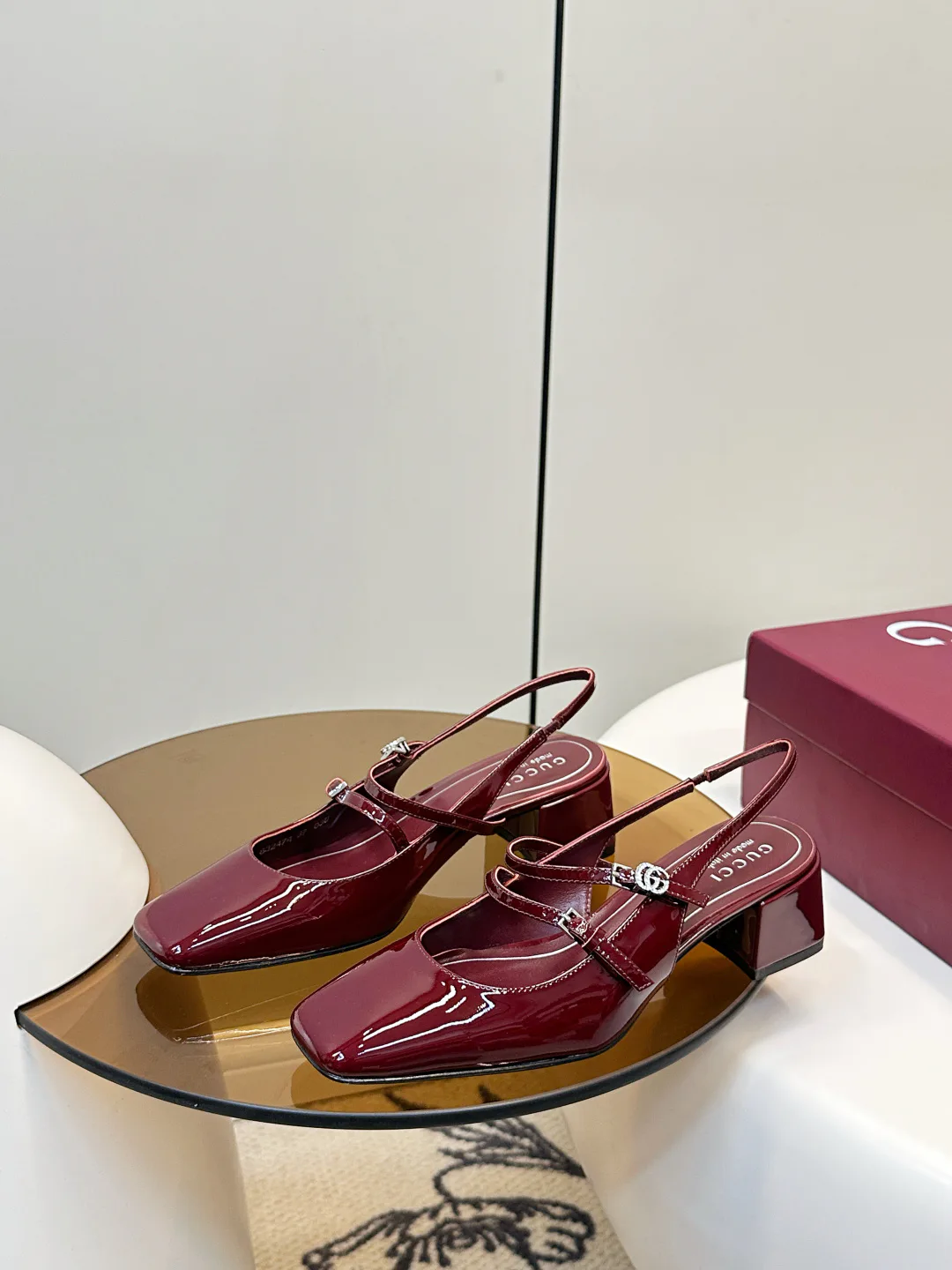 Босоножки Женские Gucci 12835299