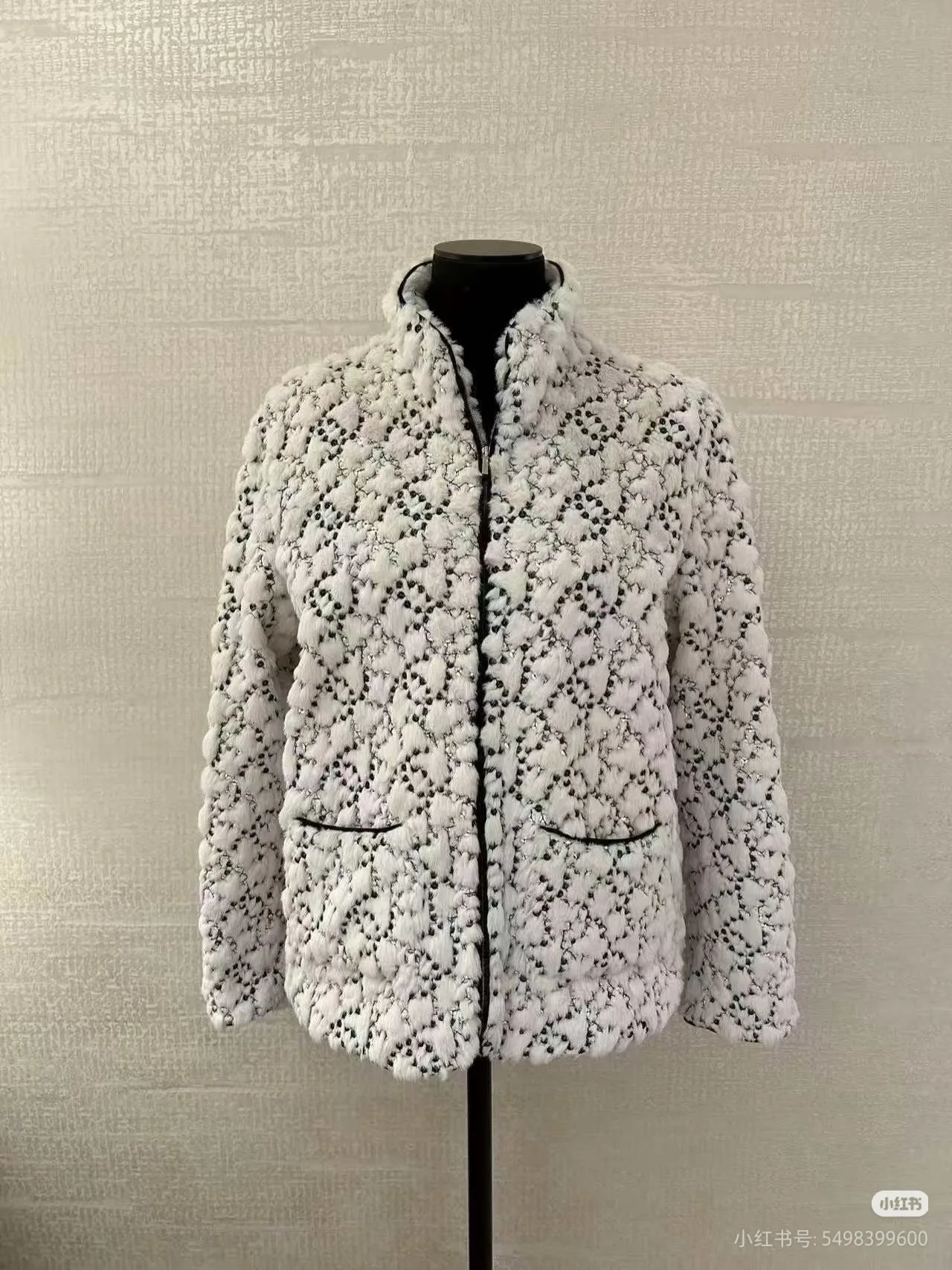 Куртки И Пуховики Женские Chanel 404673