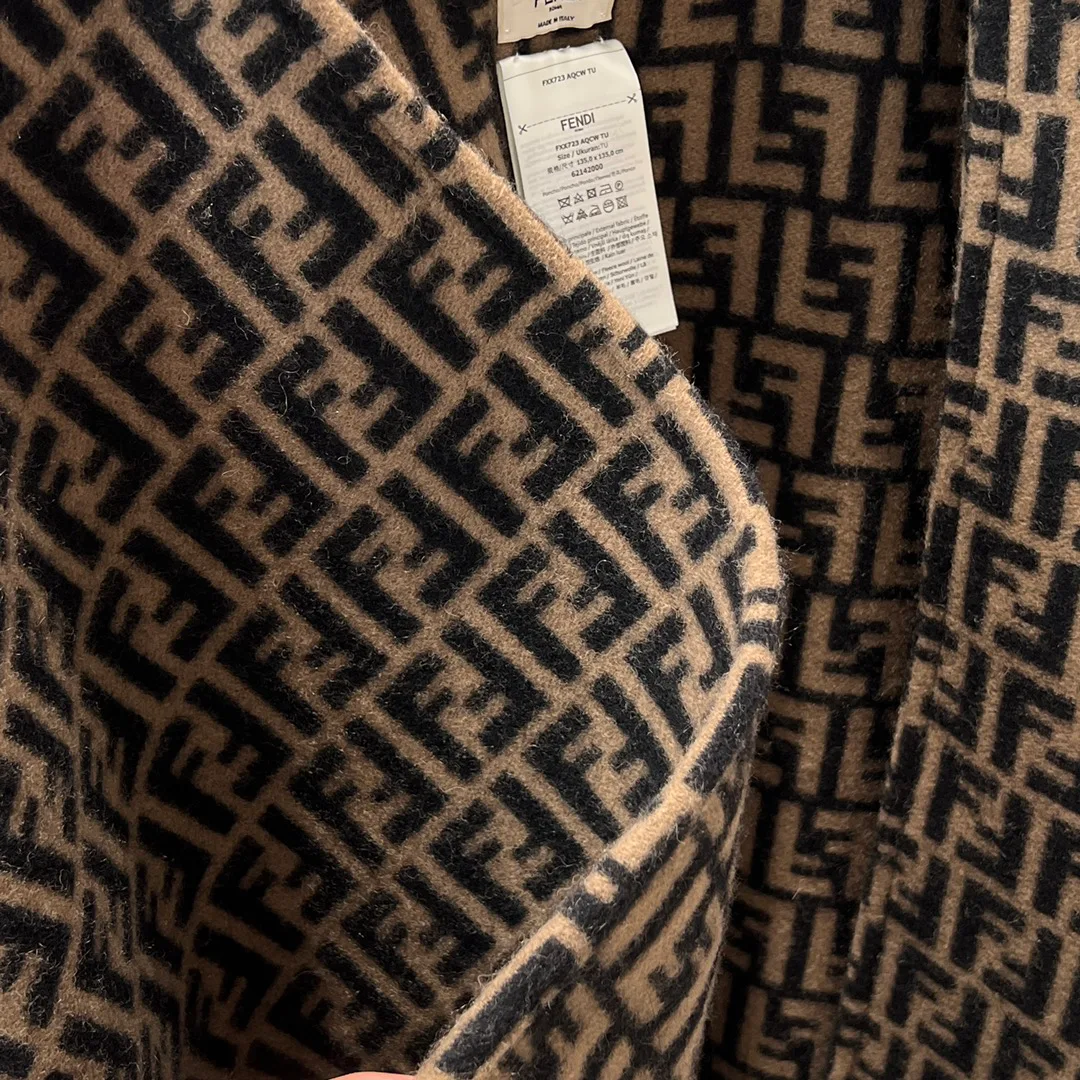 Шарфы Fendi 17992111