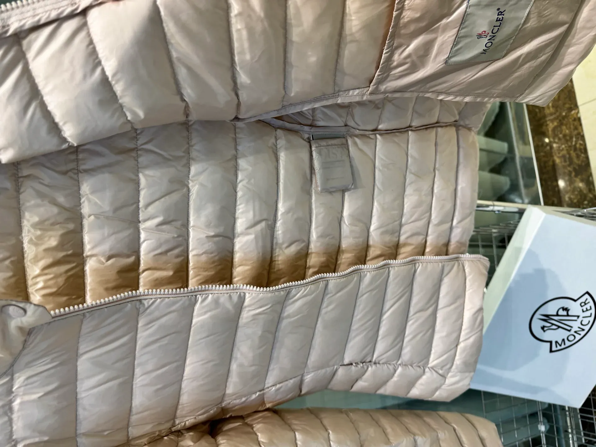 Куртки И Пуховики Женские Moncler 1223251