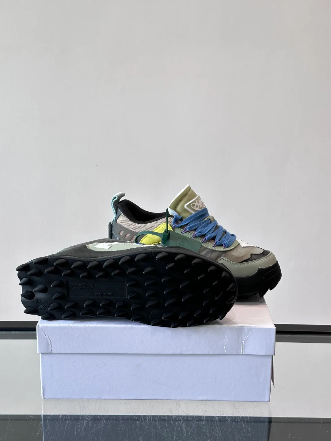 Кроссовки Женские Off-White 17689336