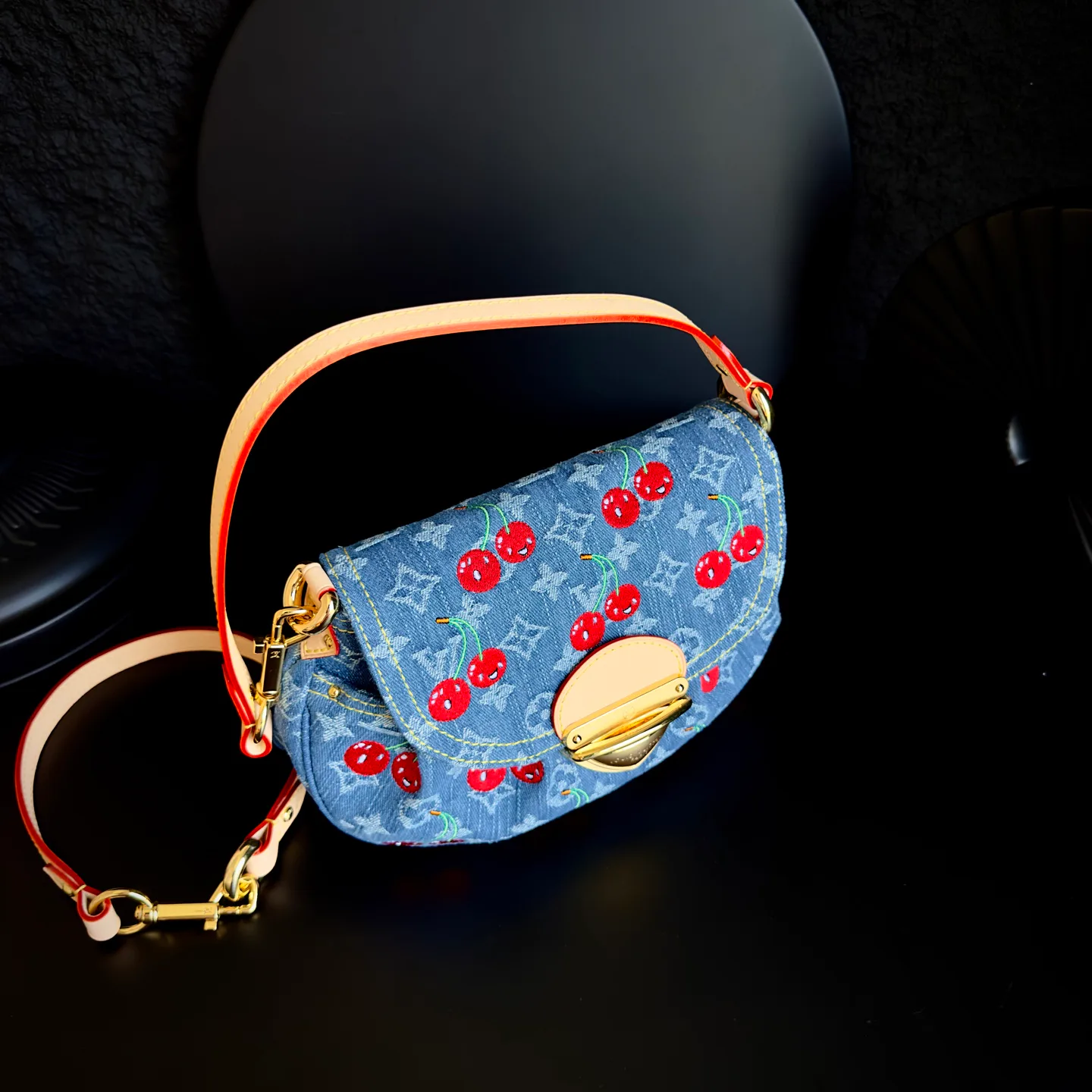 Классические Сумки Женские Louis Vuitton 13394408