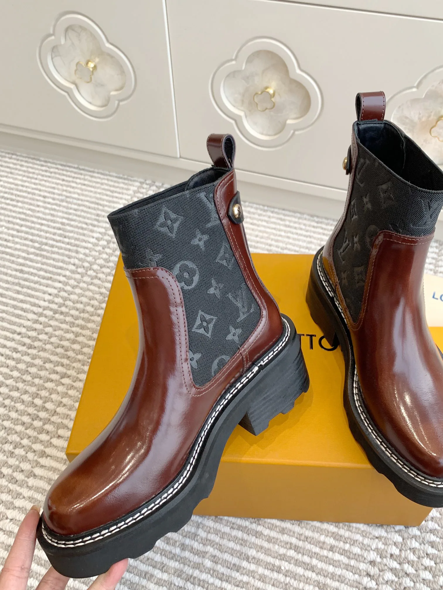 Ботинки Женские Louis Vuitton 1595765