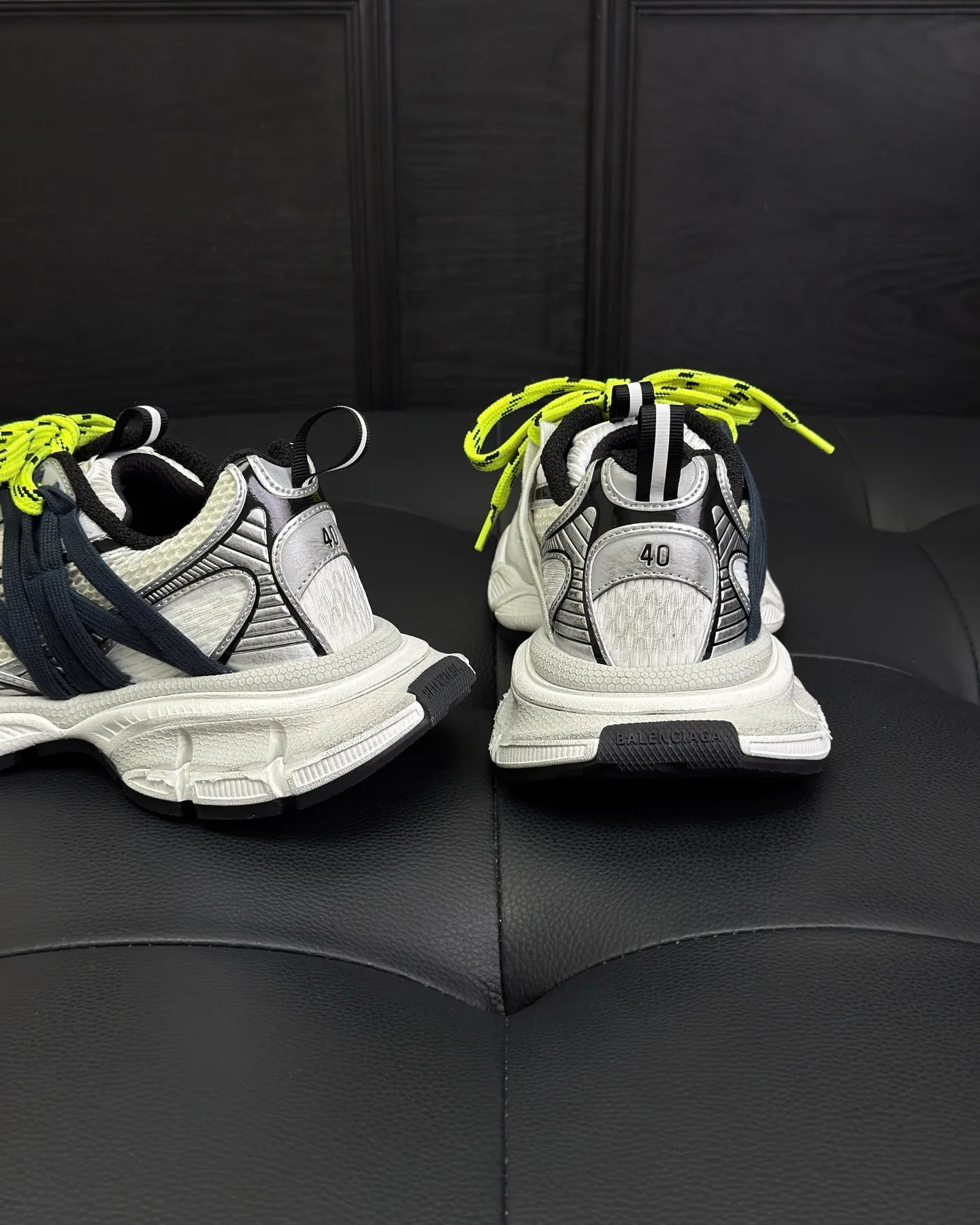 Кроссовки Женские Balenciaga 18417378