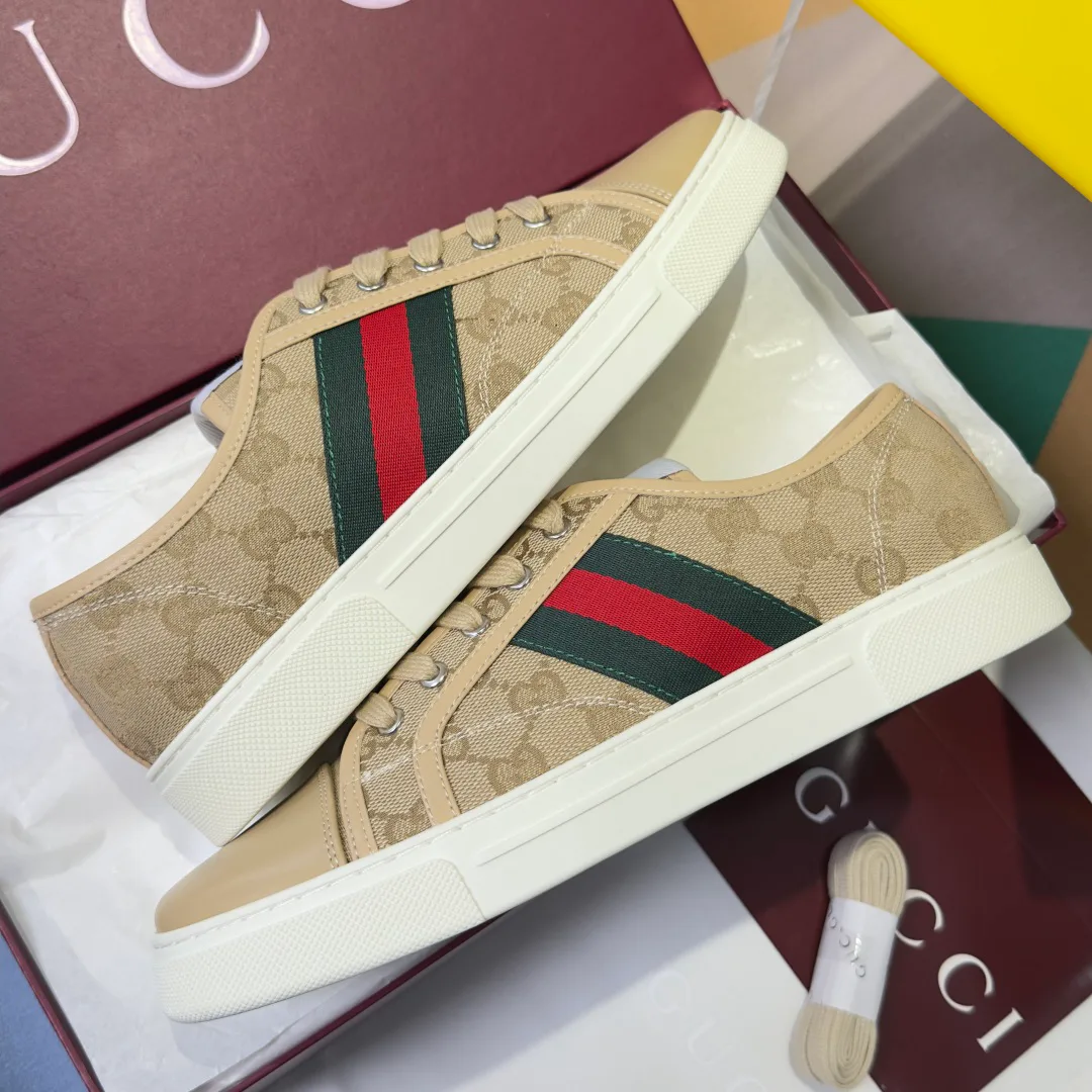 Кроссовки Женские Gucci 13300439