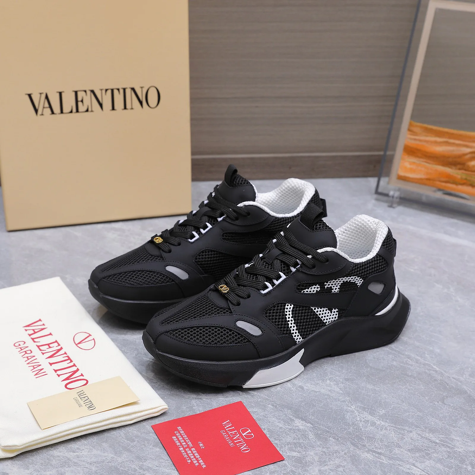 Кроссовки Мужские Valentino 17604590