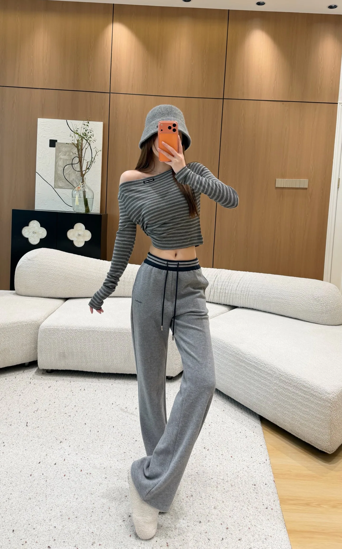 Брюки Женские Miu Miu 19071142
