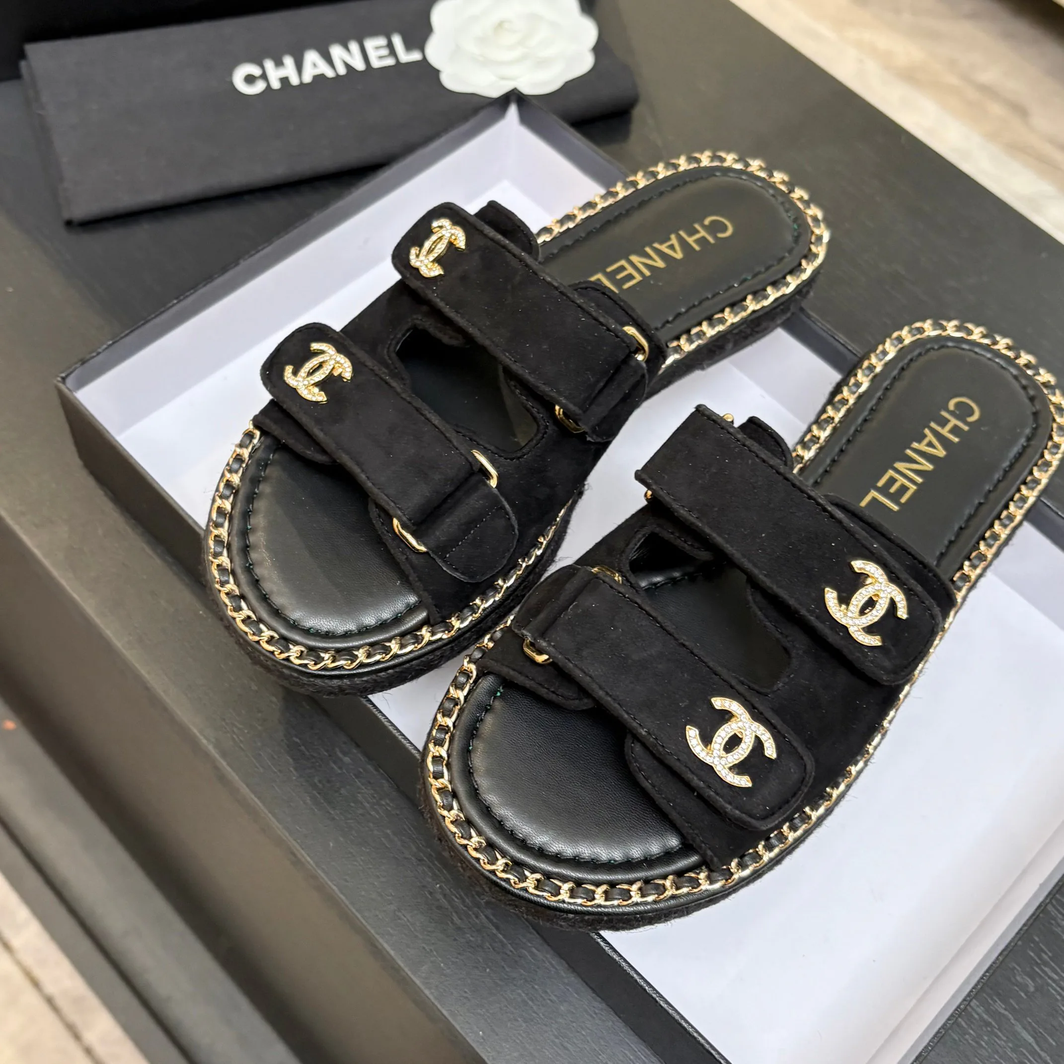 Шлепанцы Женские Chanel 2578926
