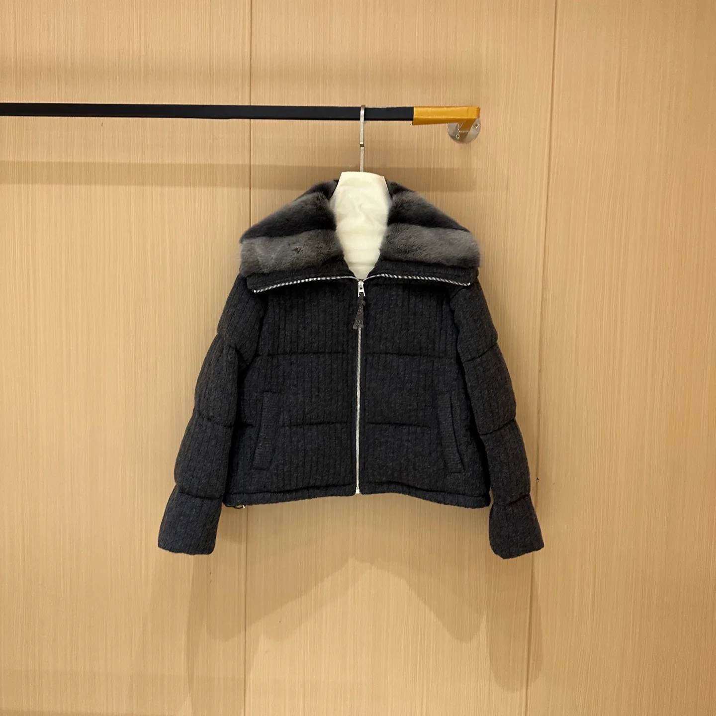 Куртки И Пуховики Женские Brunello Cucinelli 383149