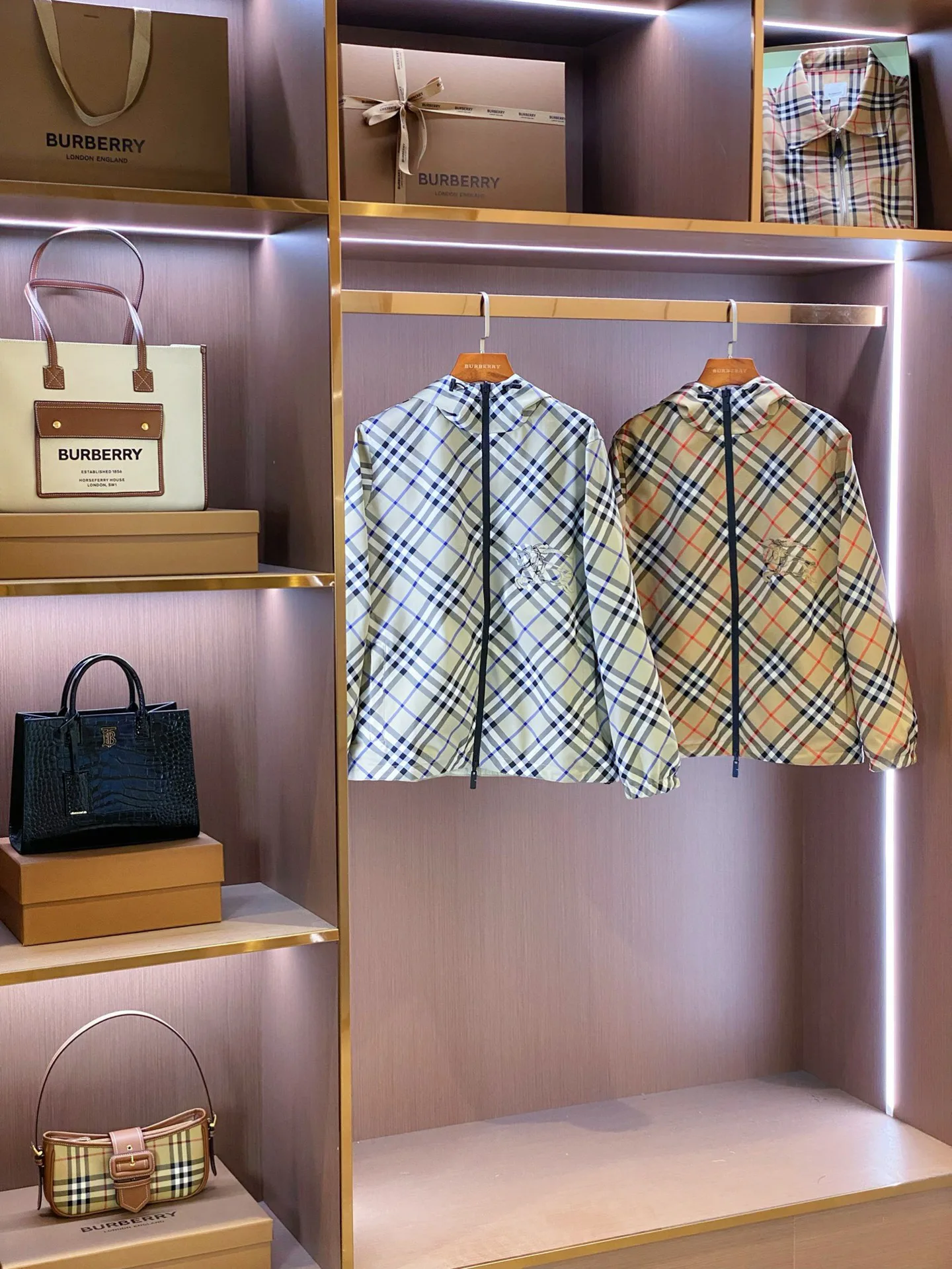 Куртки И Пуховики Мужские Burberry 5019531