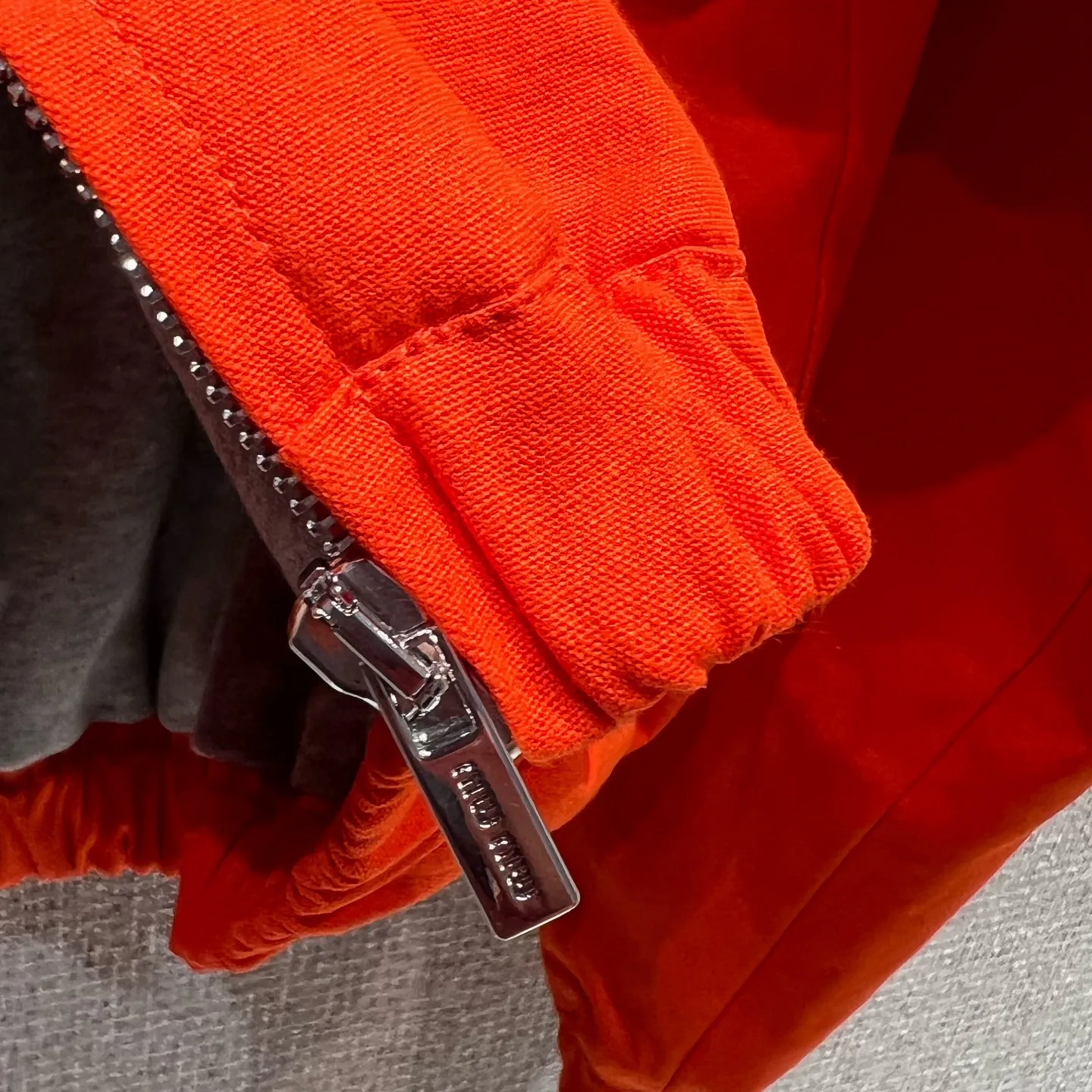 Куртки И Пуховики Женские Miu Miu 9898100