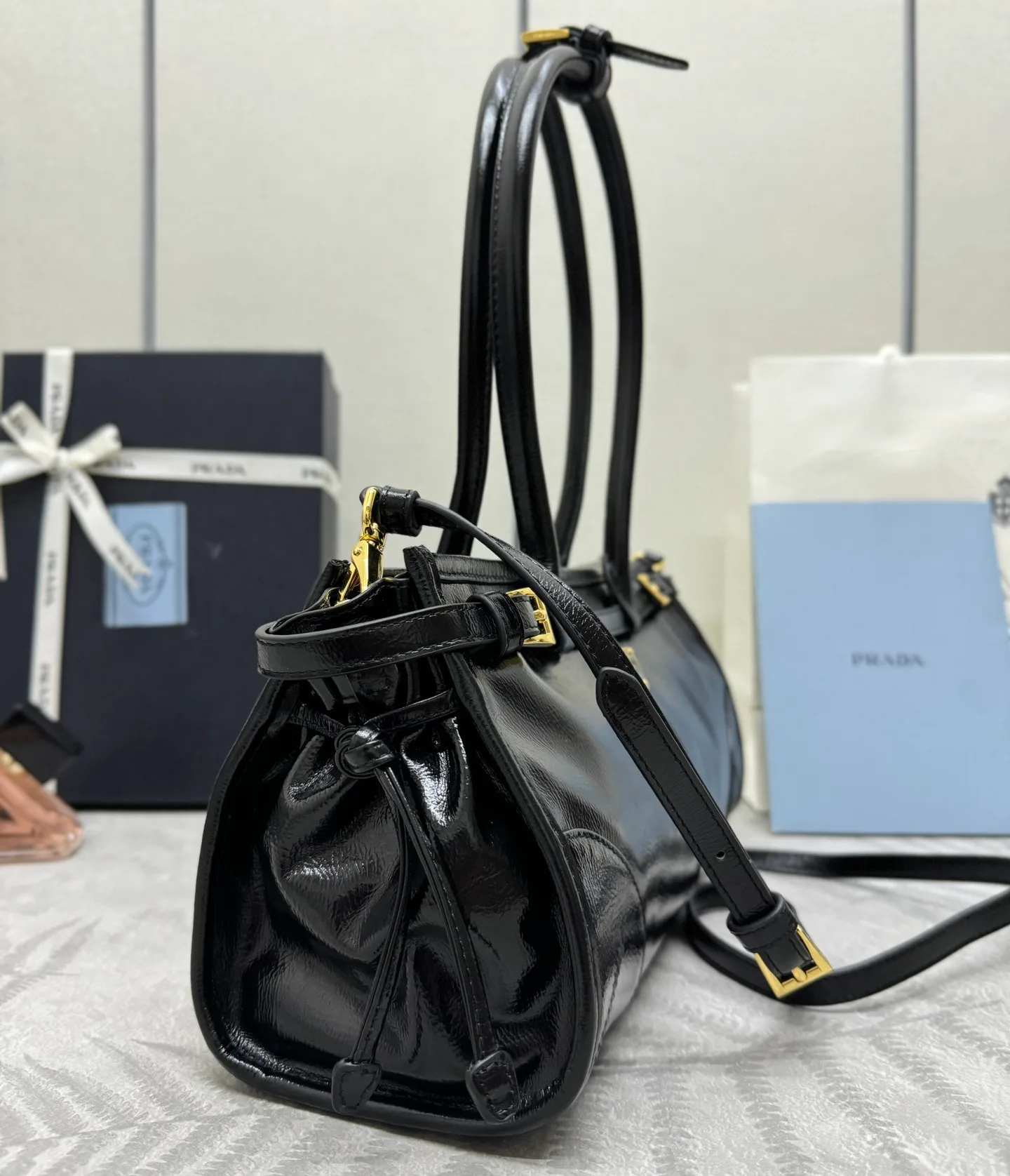 Классические Сумки Женские Prada 11462522