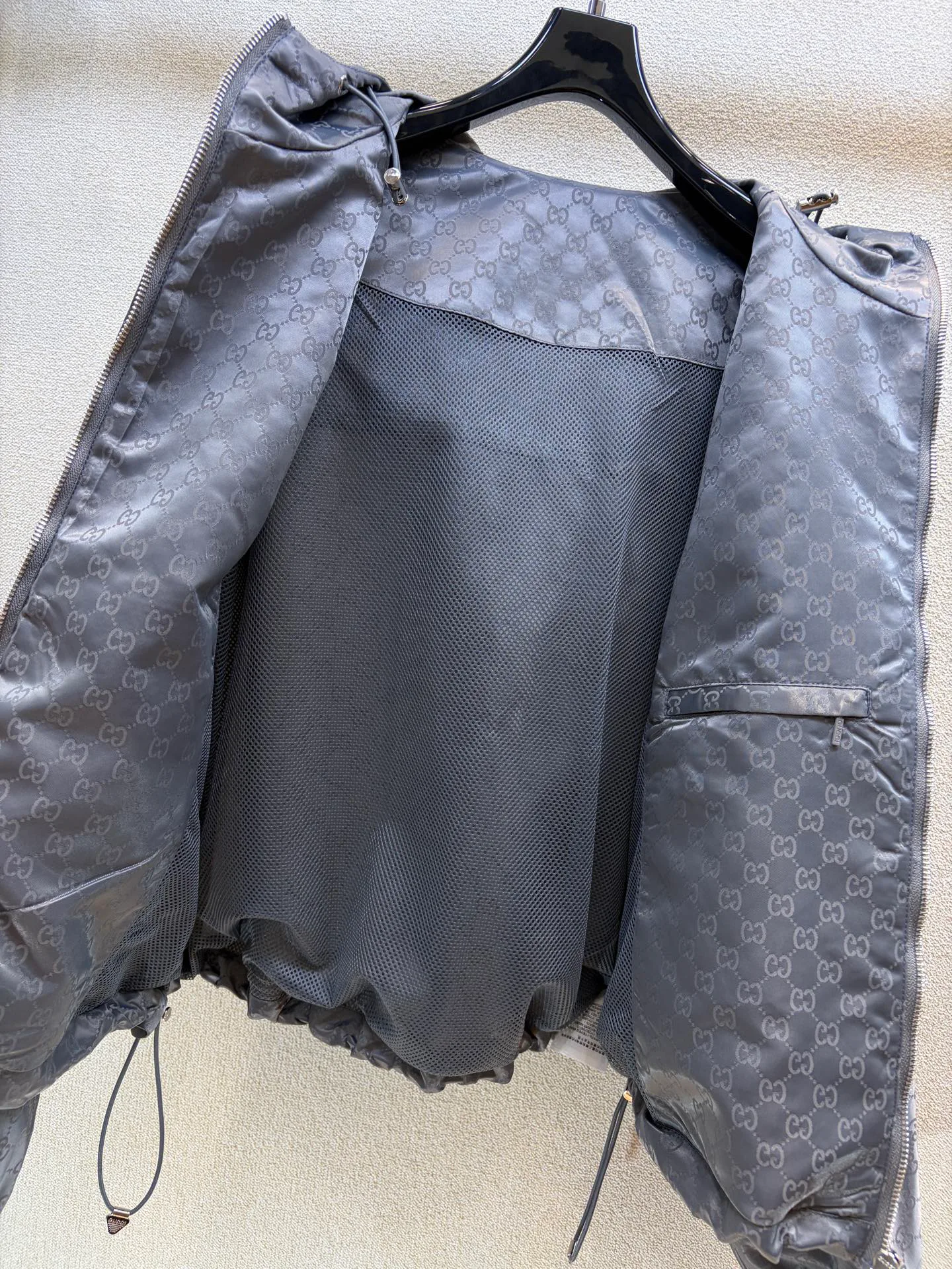 Куртки И Пуховики Женские Gucci 19200457