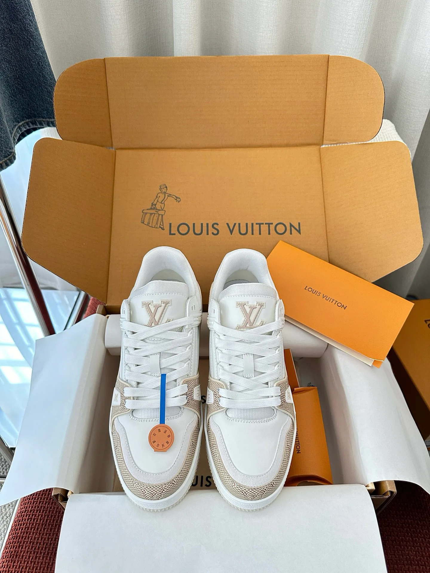 Кроссовки Женские Louis Vuitton 11449494