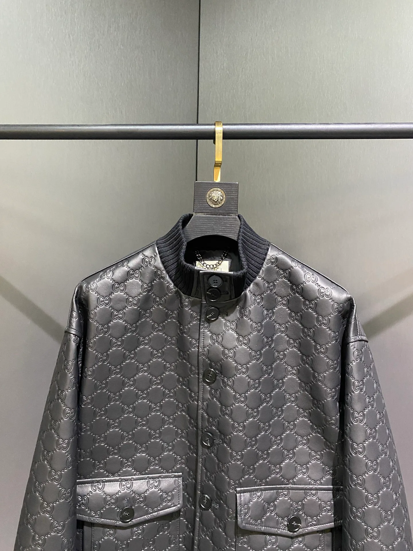 Кожаные Куртки И Дублёнки Мужские Gucci 13602933