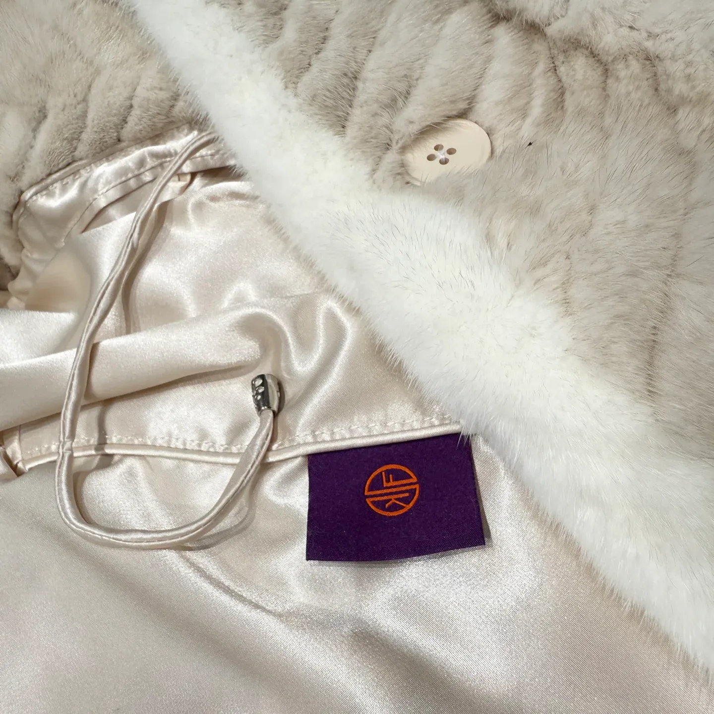 Шубы Женские Fendi 2772770