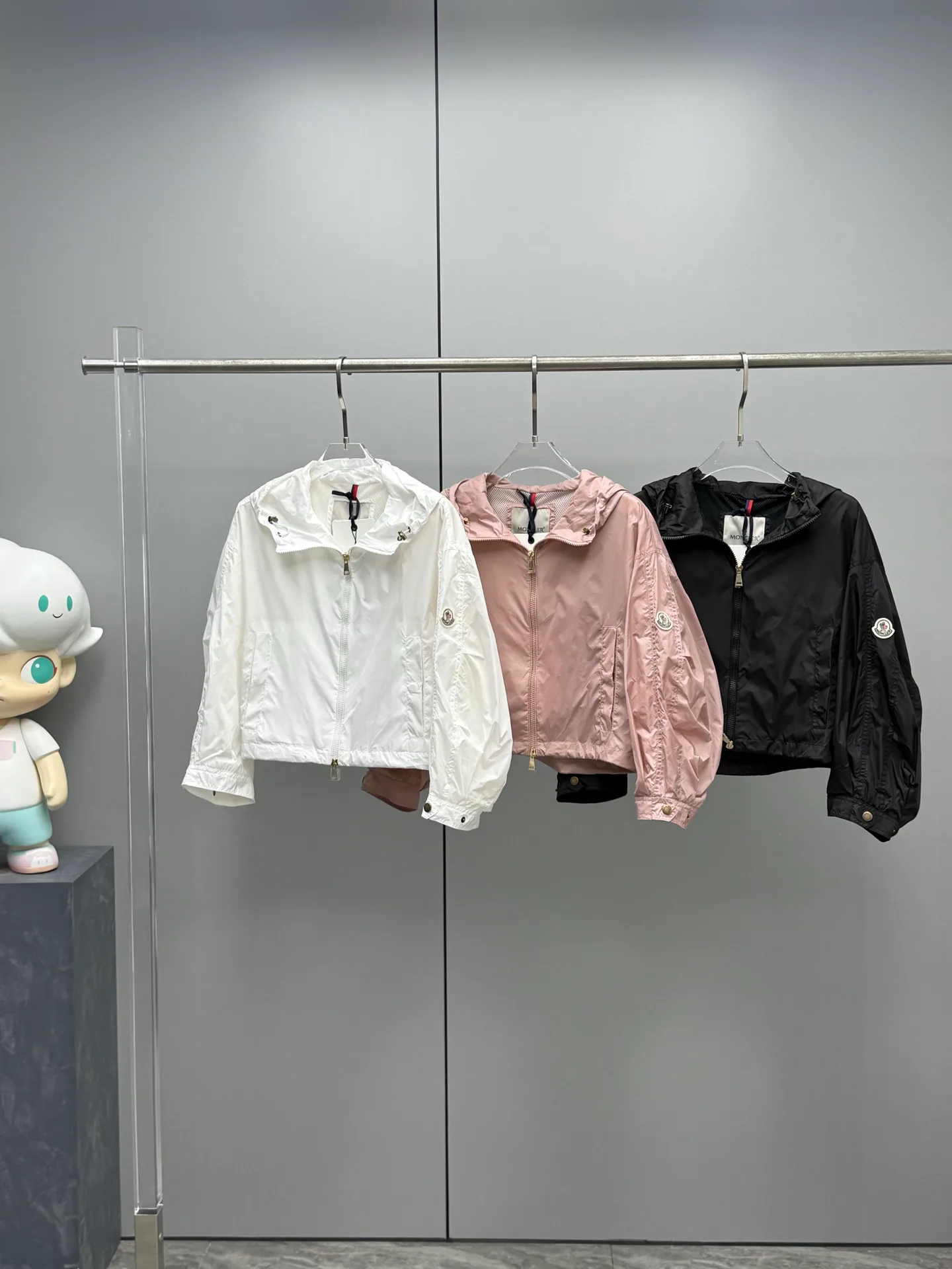 Куртки И Пуховики Женские Moncler 11305468