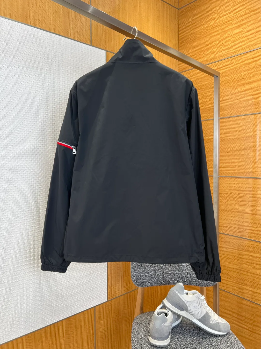 Куртки И Пуховики Мужские Moncler 17571930