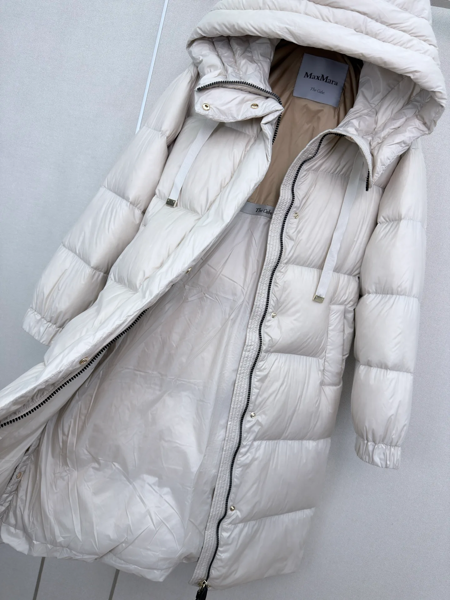 Куртки И Пуховики Женские Max Mara 18108883