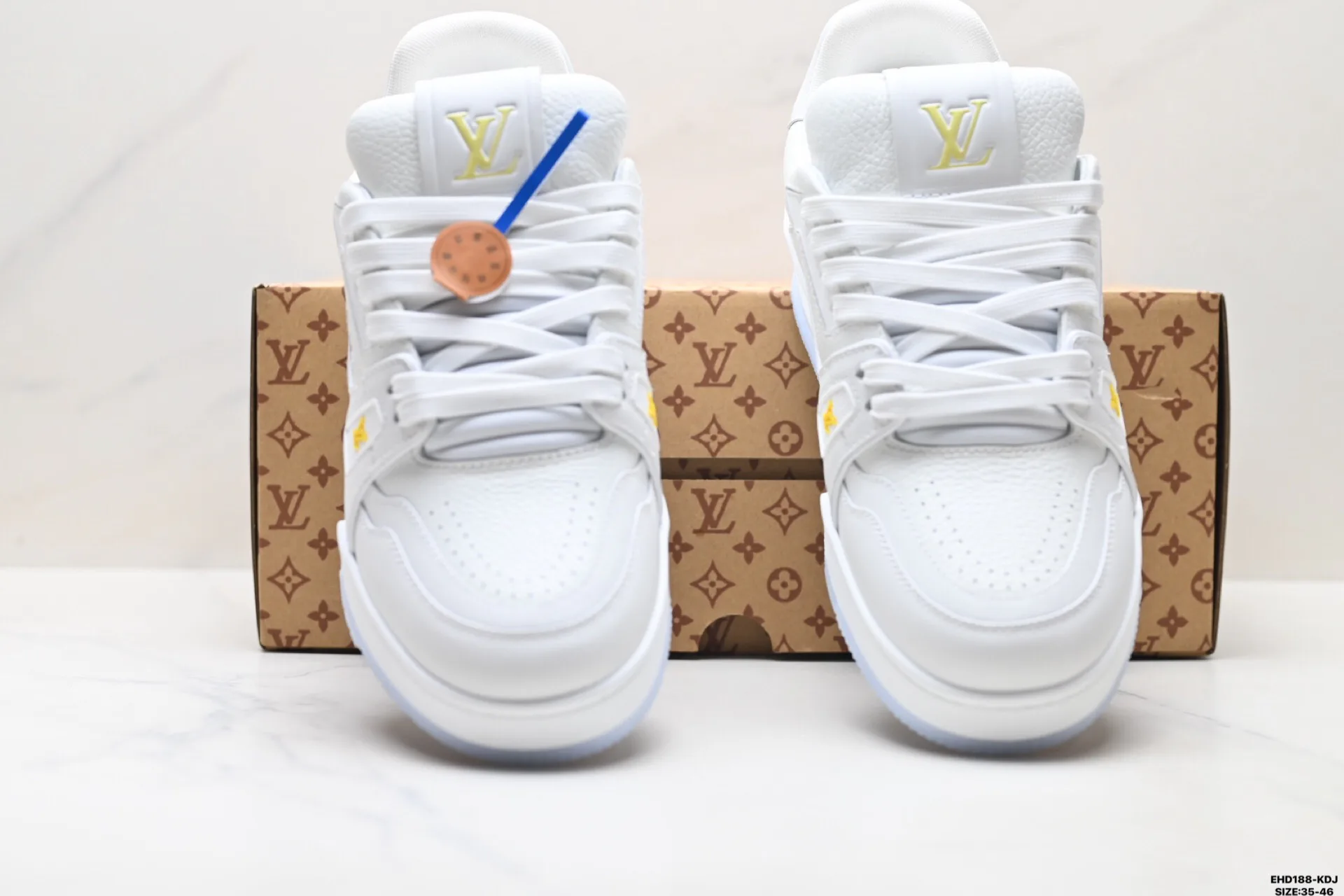 Кроссовки Женские Louis Vuitton 12926075