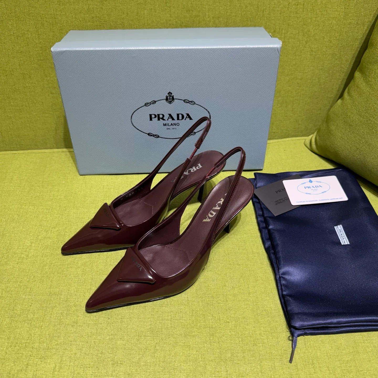 Туфли Женские Prada 10481111