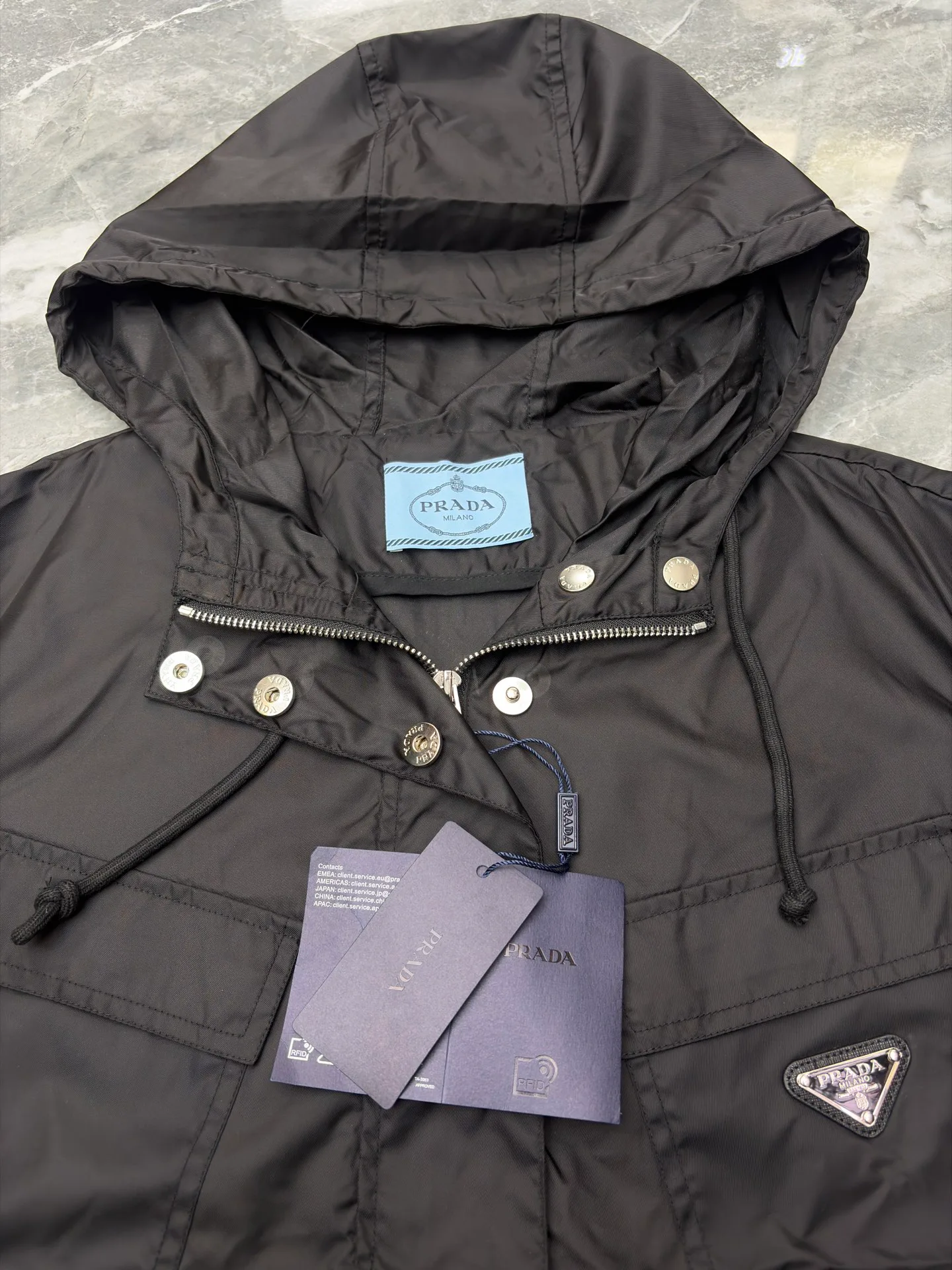 Куртки И Пуховики Женские Prada 14609923