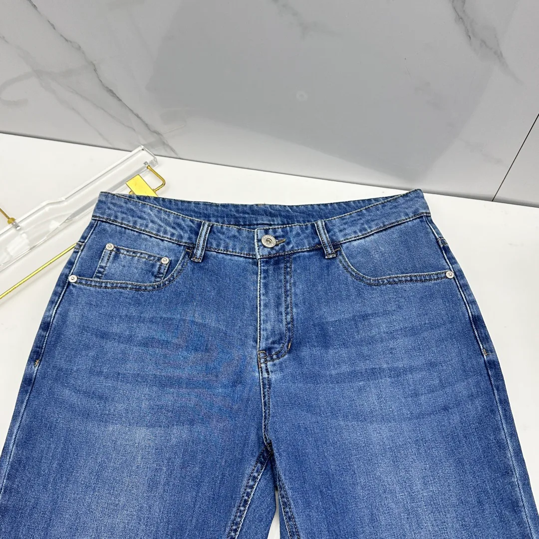 Джинсы Мужские Burberry 18596927