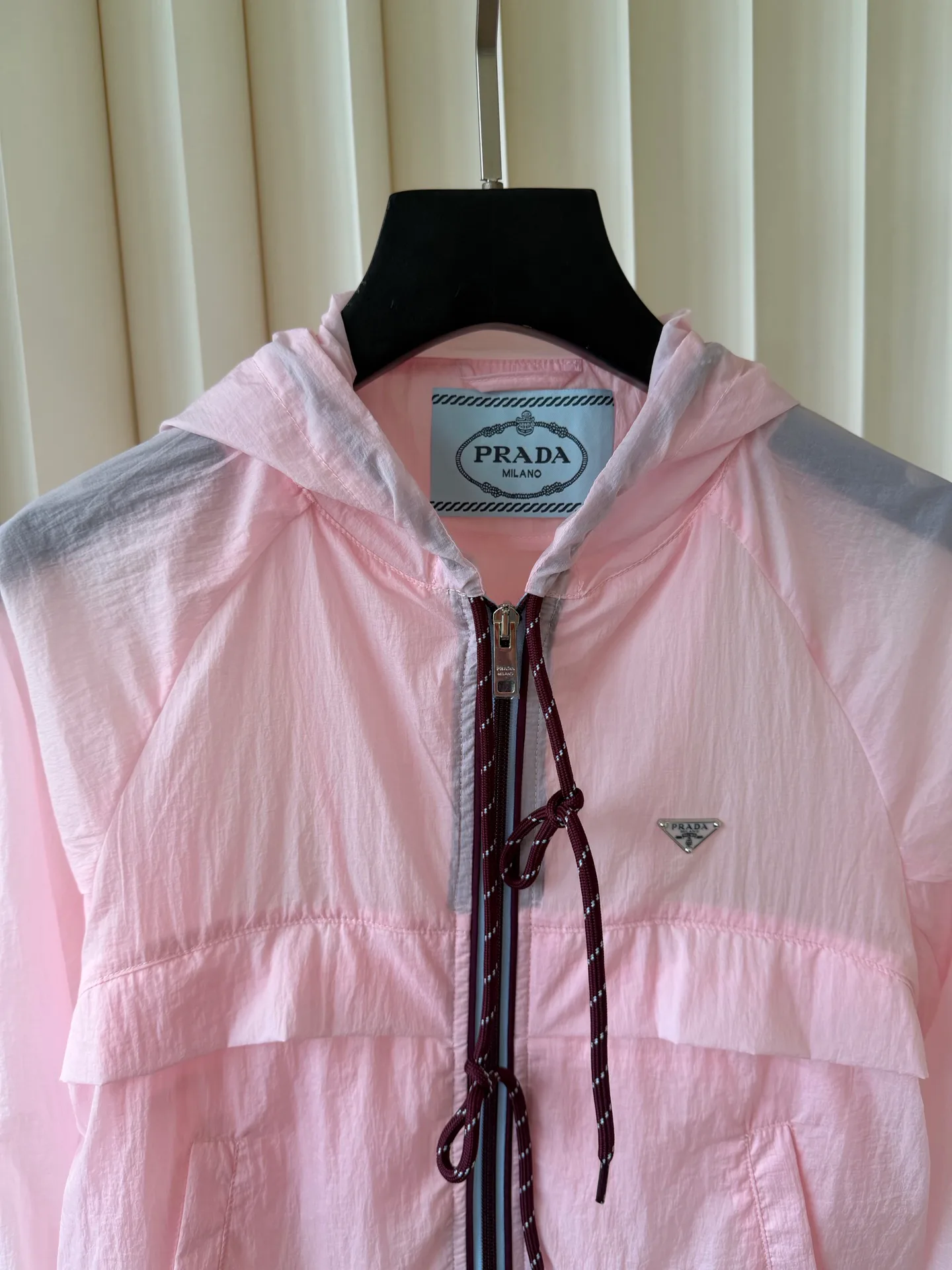 Куртки И Пуховики Женские Prada 17612840