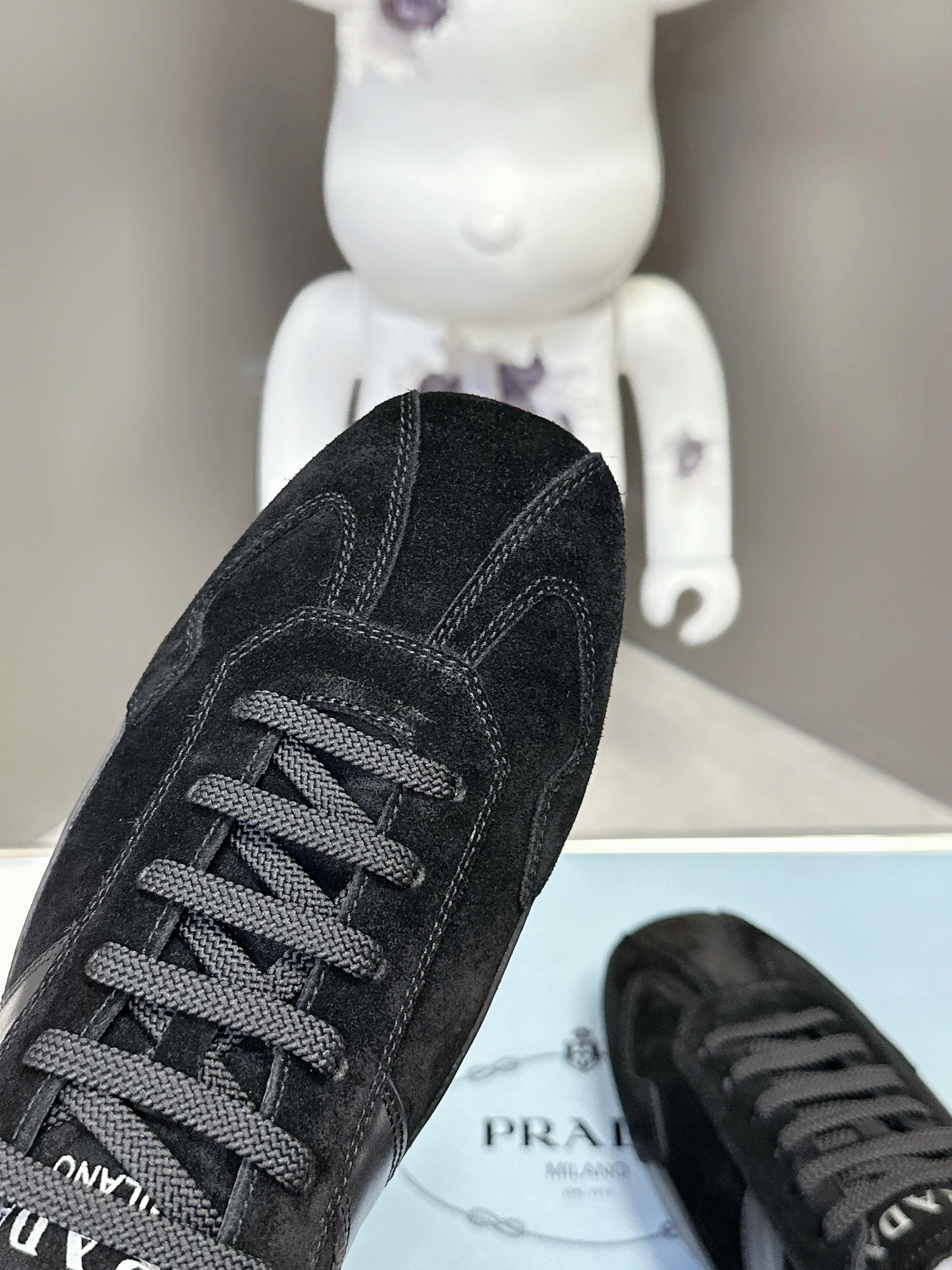Кроссовки Женские Prada 17803518