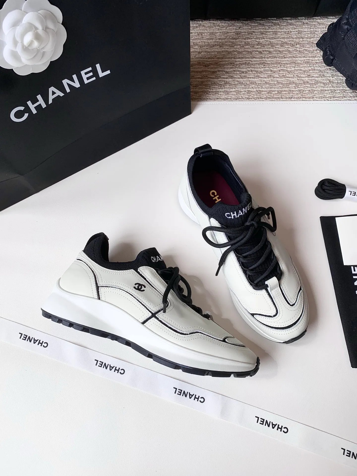 Кроссовки Женские Chanel 17990417