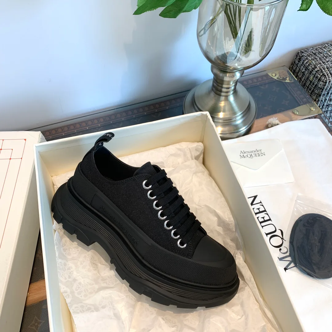 Кроссовки Женские Alexander Mcqueen 5205