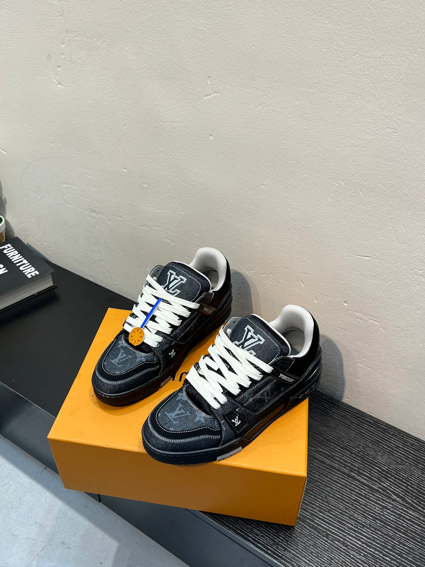 Кроссовки Женские Louis Vuitton 4541300