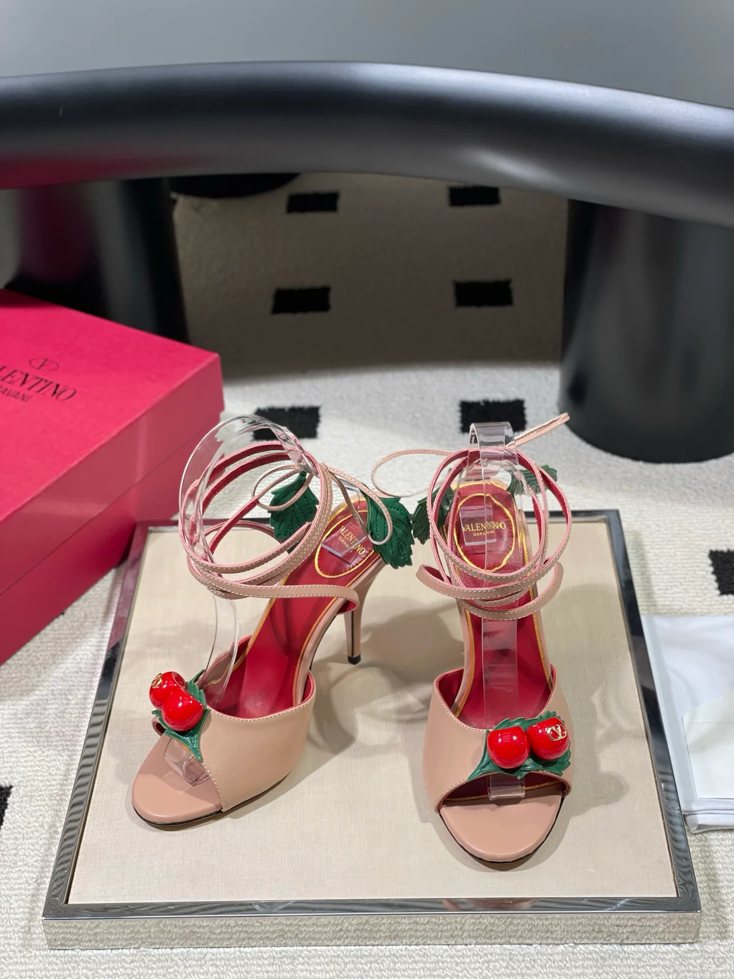 Босоножки Женские Valentino 13189671