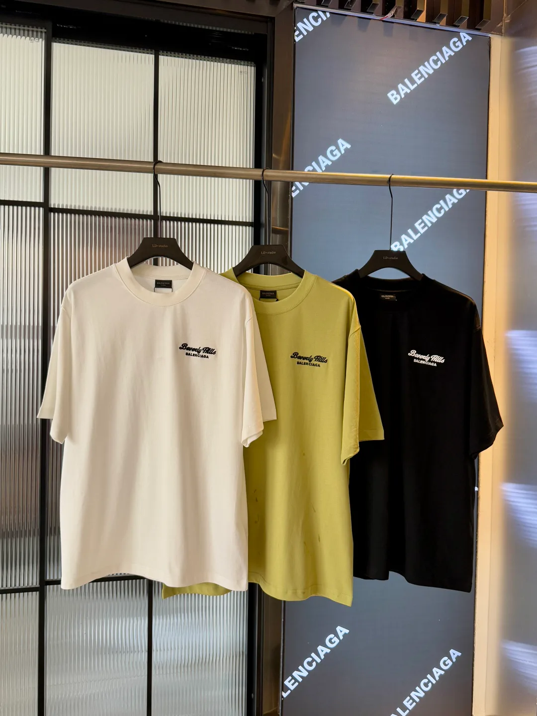 Футболки Женские Balenciaga