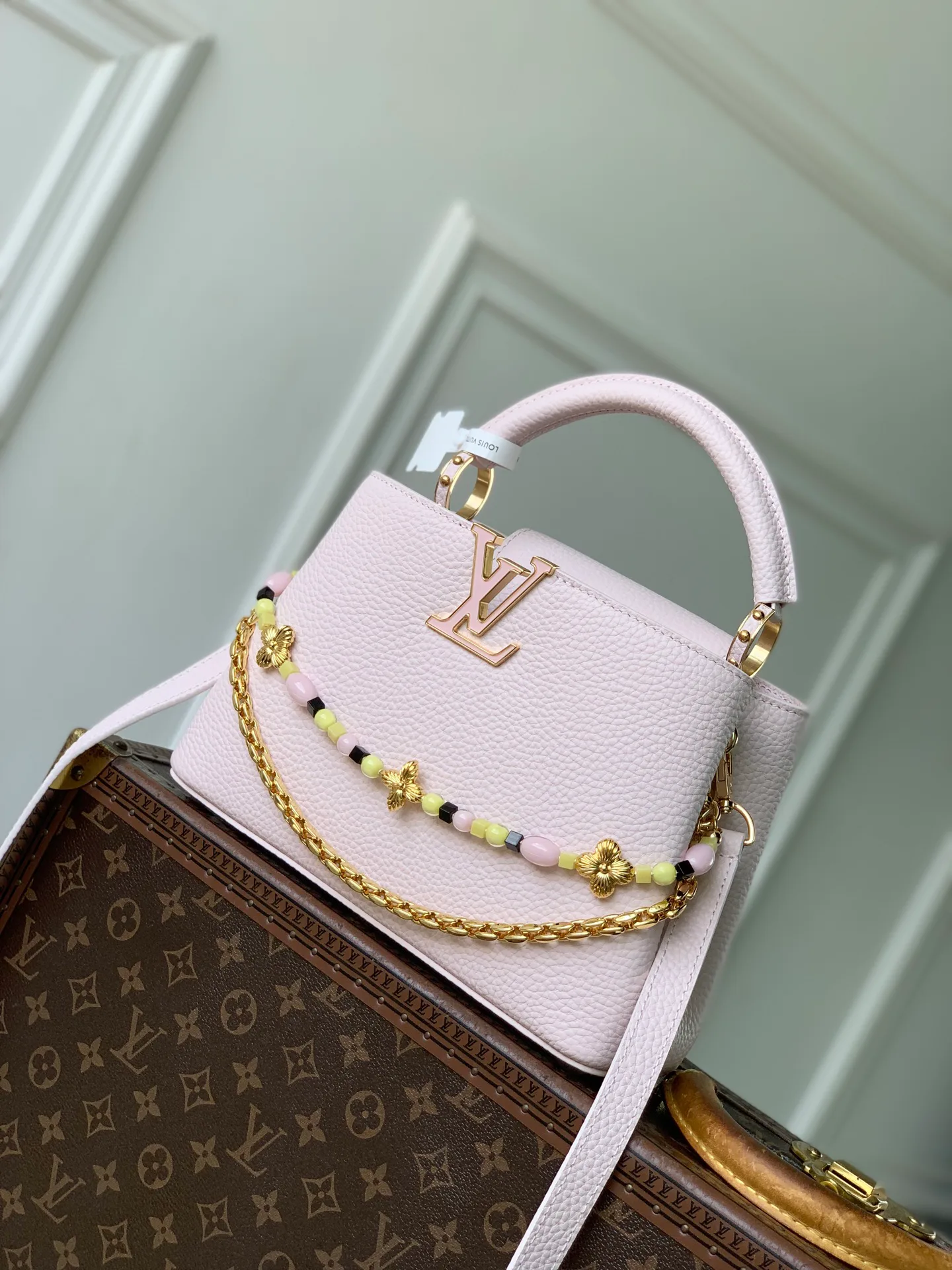 Классические Сумки Женские Louis Vuitton 18147529
