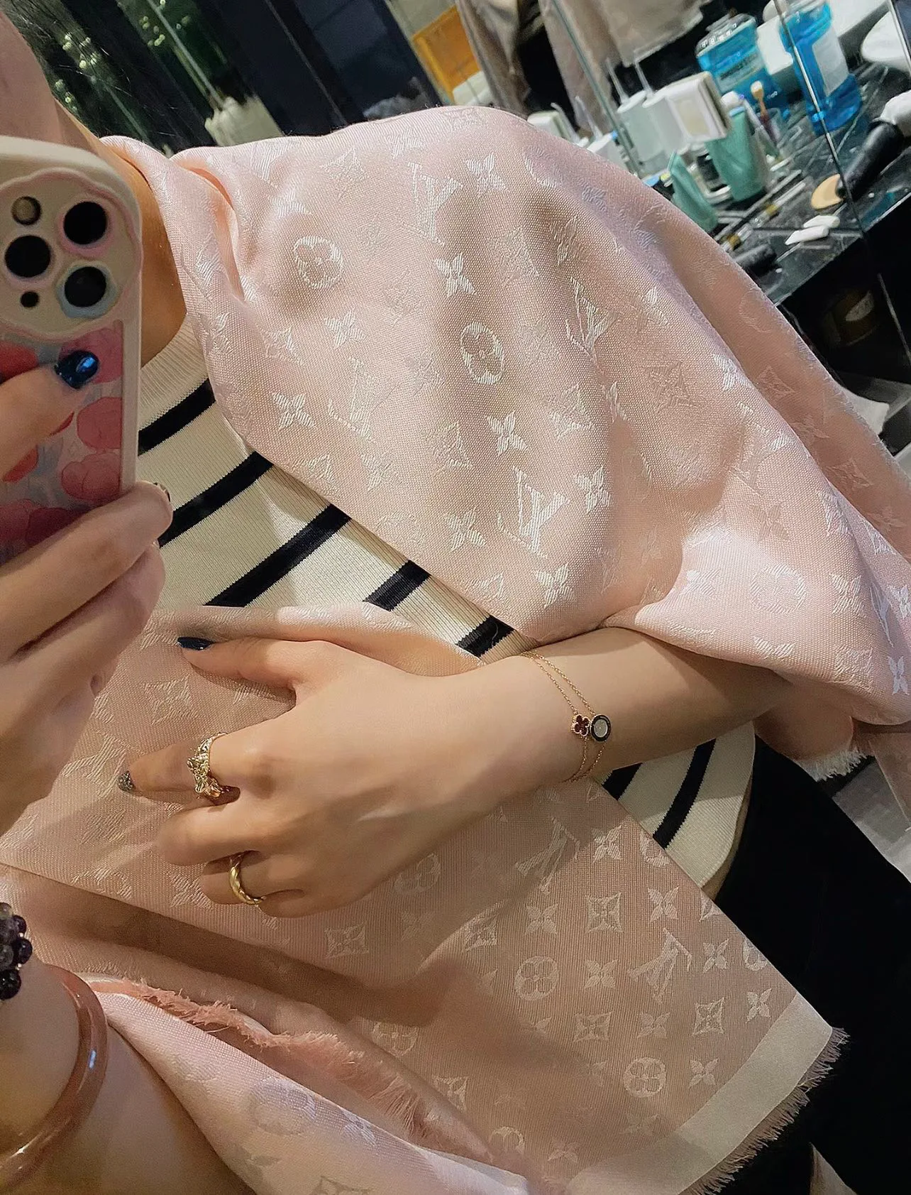 Шарфы Louis Vuitton 74426