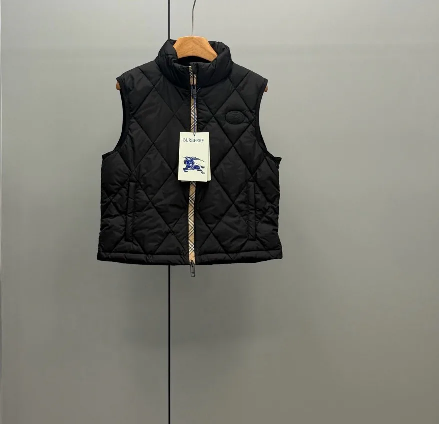 Жилеты Женские Burberry 17920935