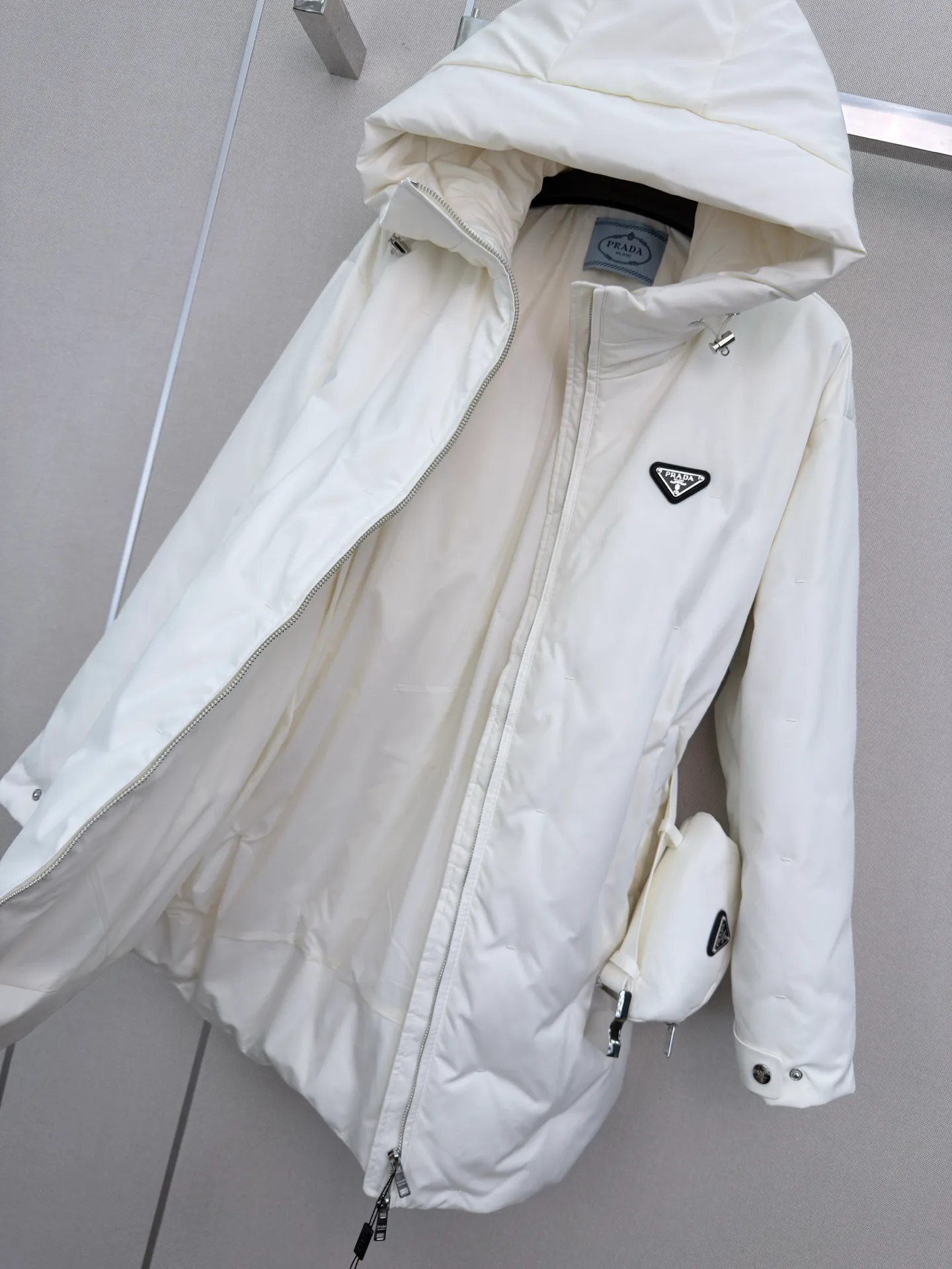 Куртки И Пуховики Женские Prada 18226284
