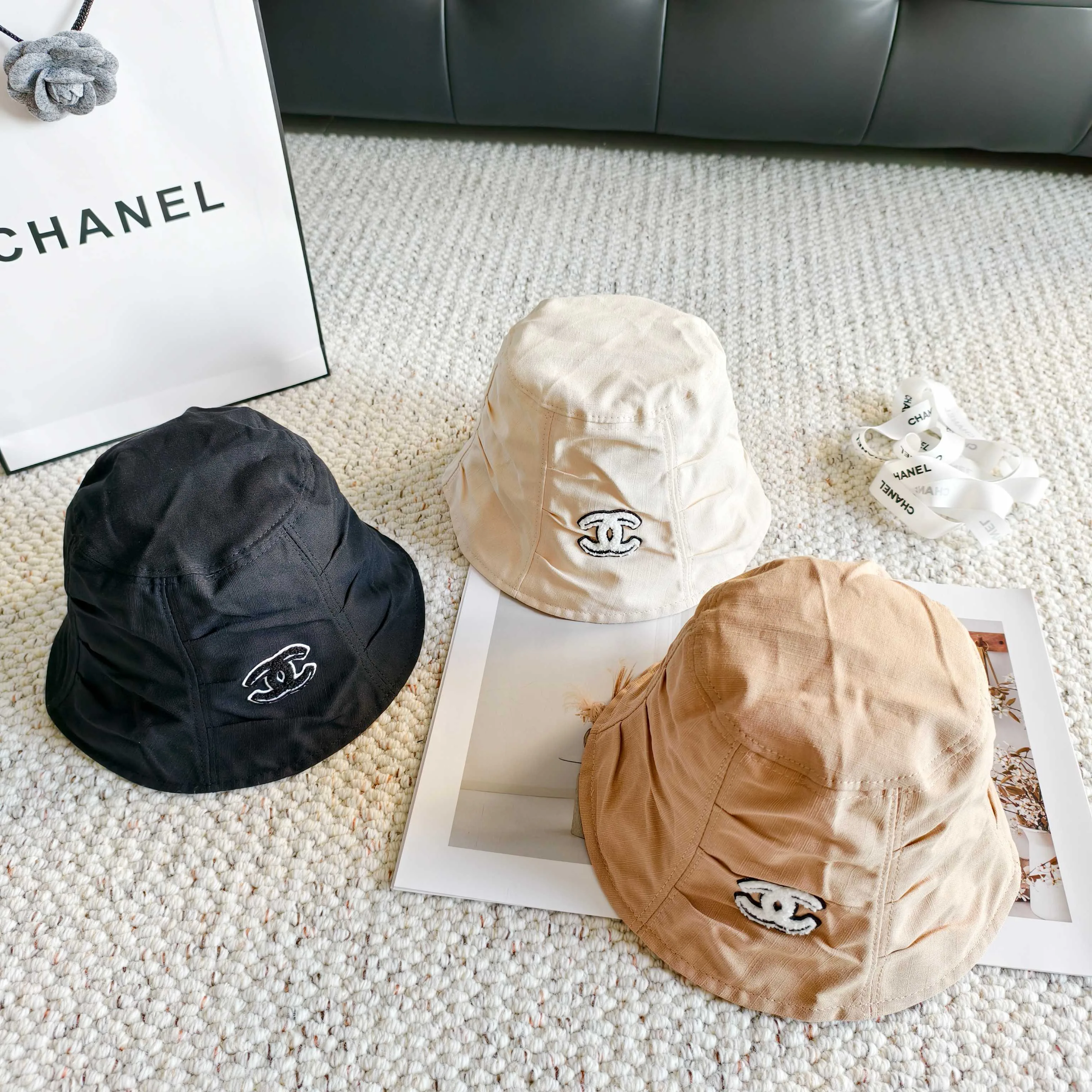 Головные Уборы Chanel 17498327