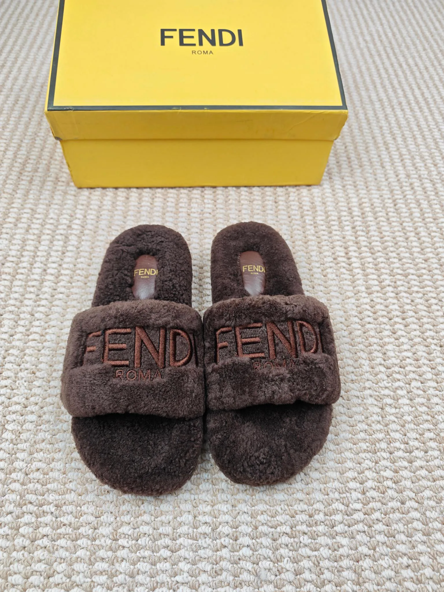 Тапочки Женские Fendi 5275797