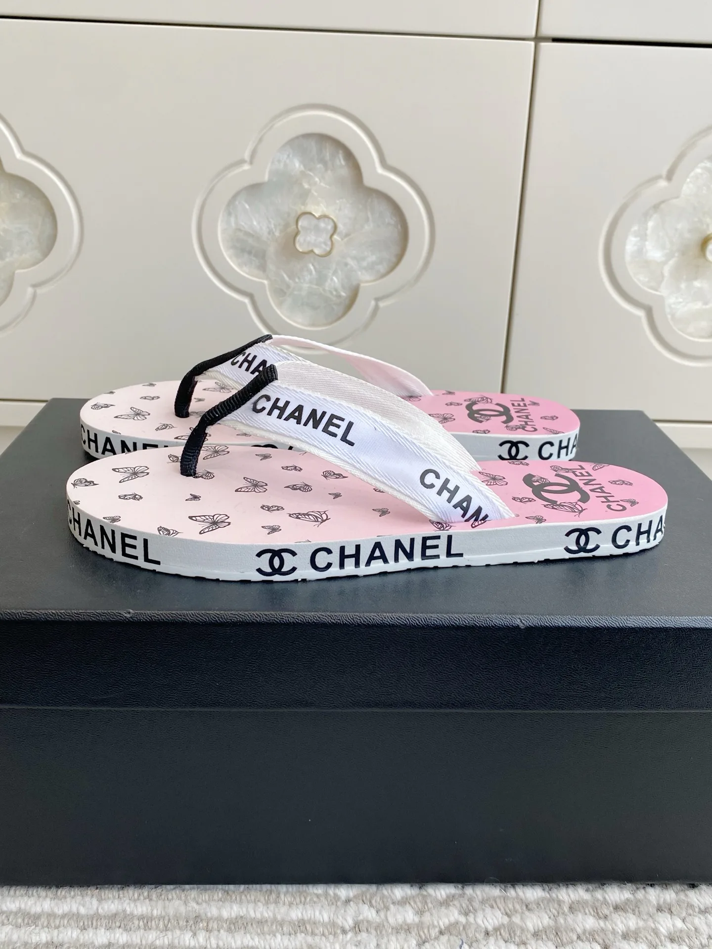 Шлепанцы Женские Chanel 11909731