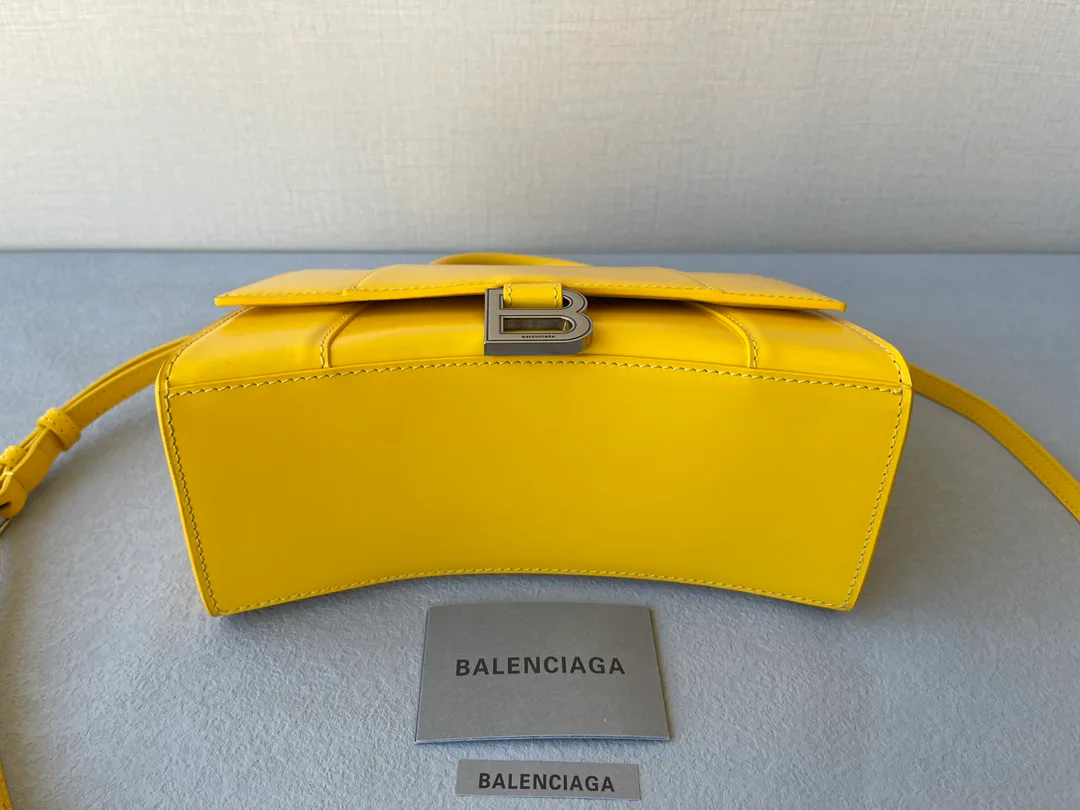 Сумки На Ремне Женские Balenciaga 368784