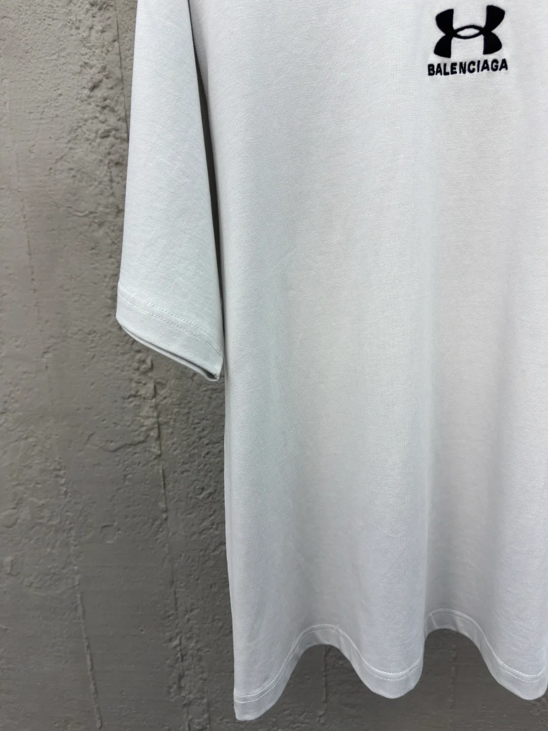 Футболки Женские Balenciaga 32497